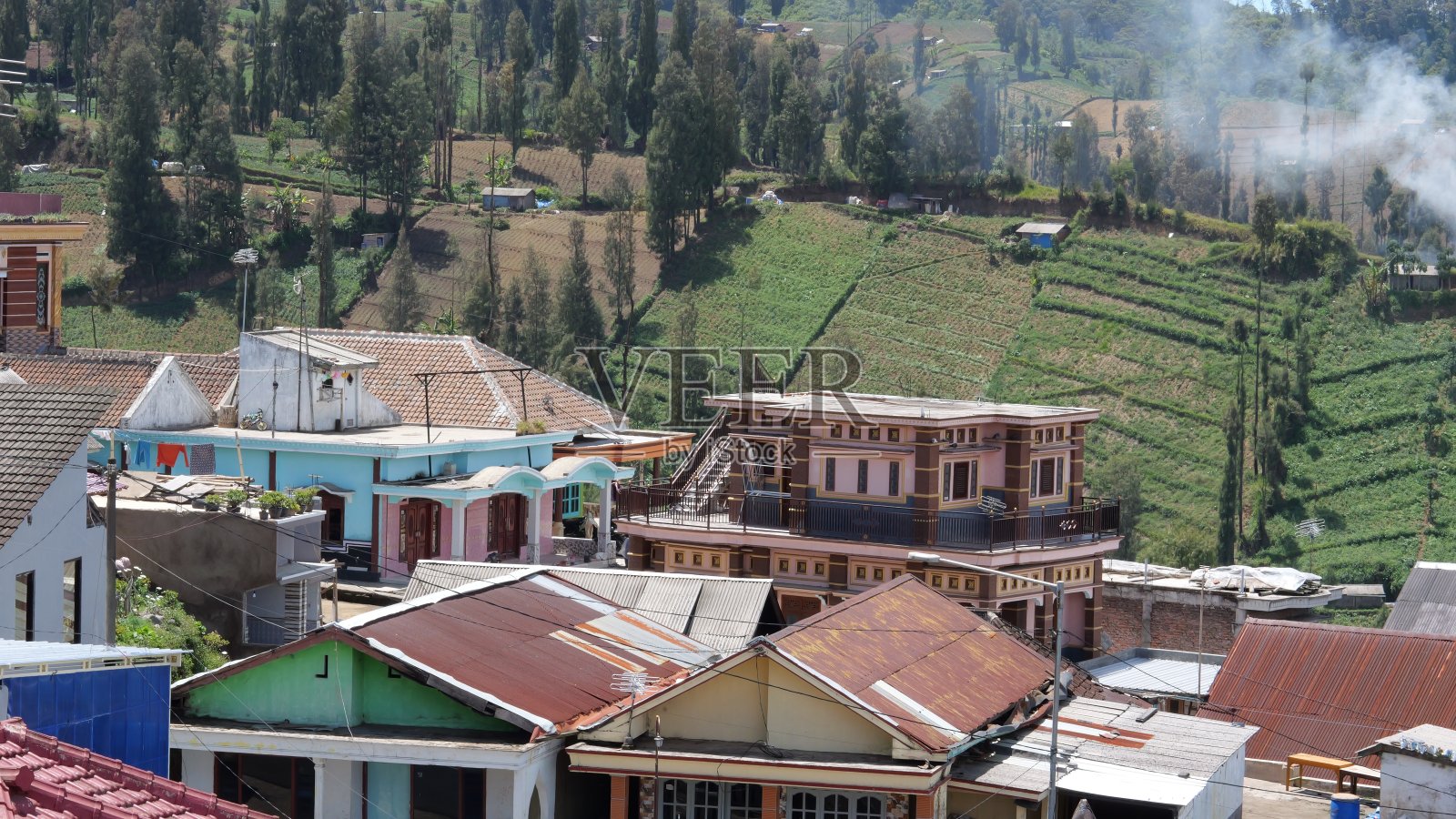 马郎的Ngadas村景观,山上的村庄照片摄影图片