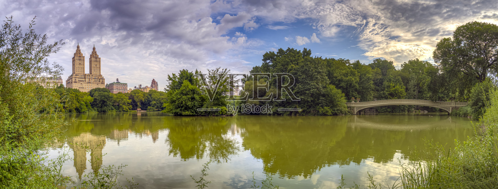 弓桥八月,清晨照片摄影图片