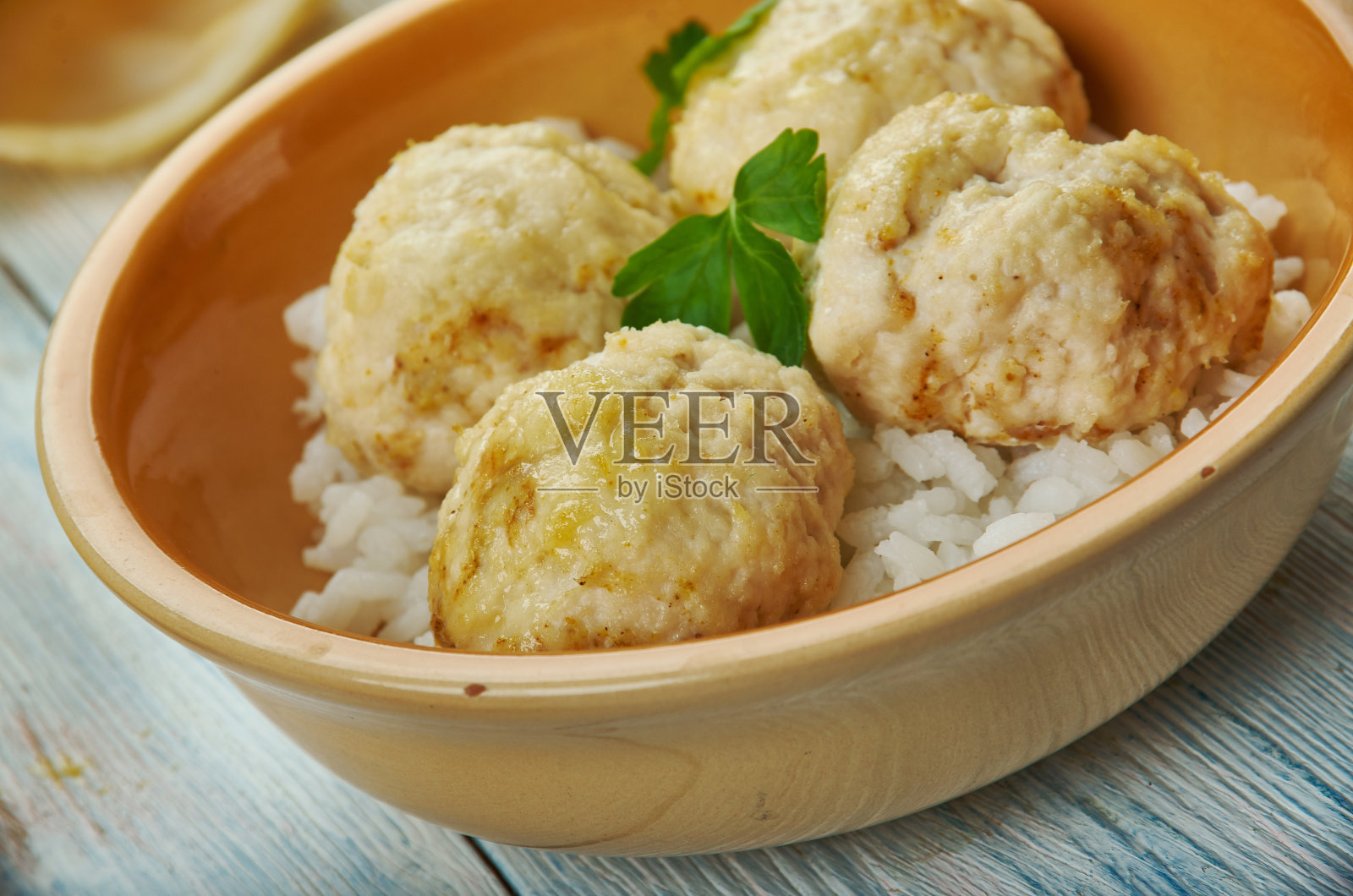 克里奥尔式烤火鸡肉丸照片摄影图片