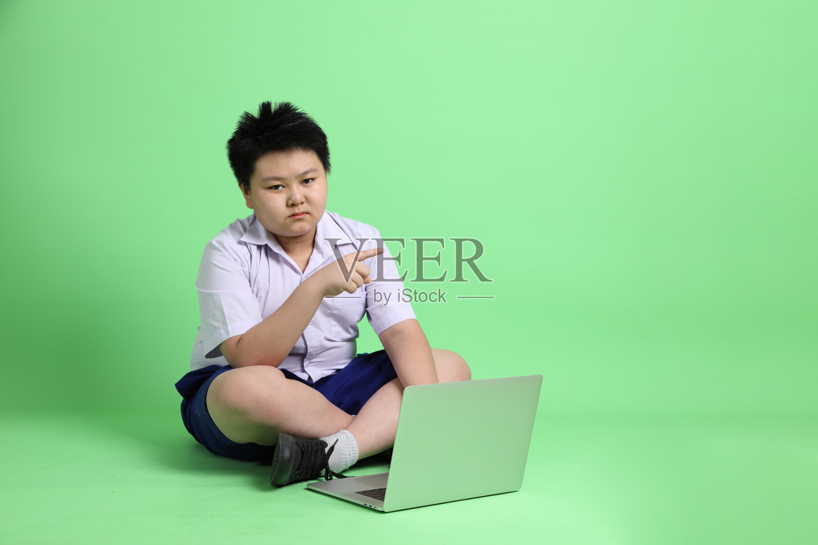 学生穿制服照片摄影图片