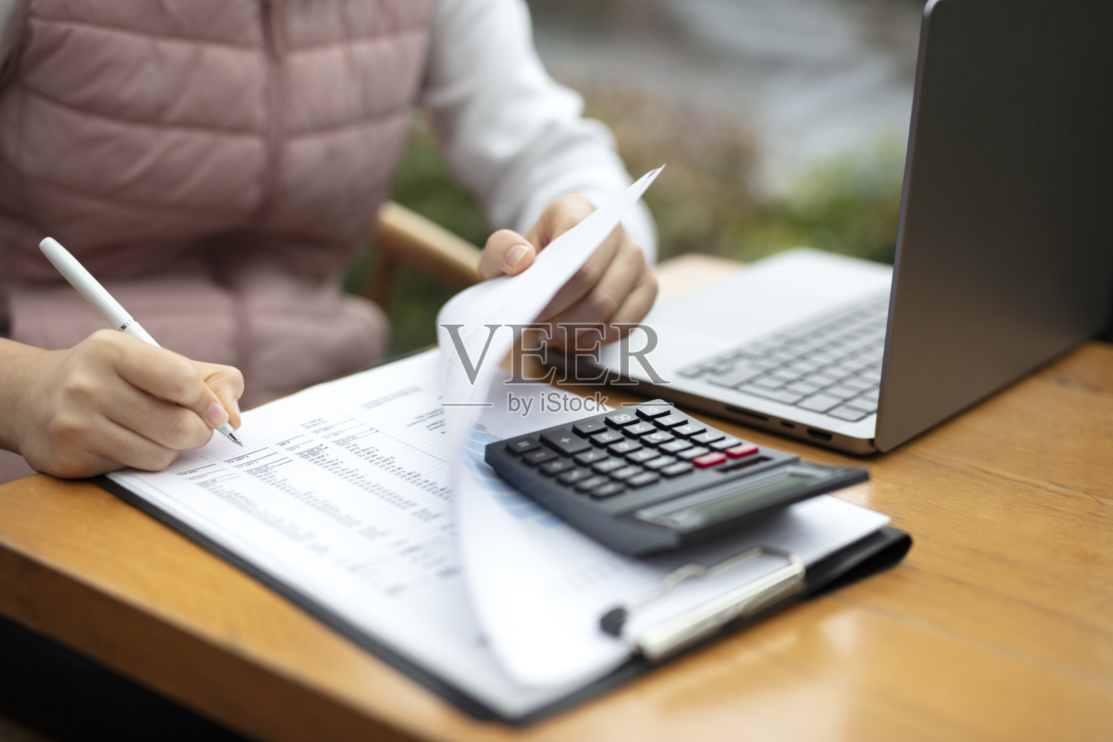 确保每个细节都被涵盖照片摄影图片