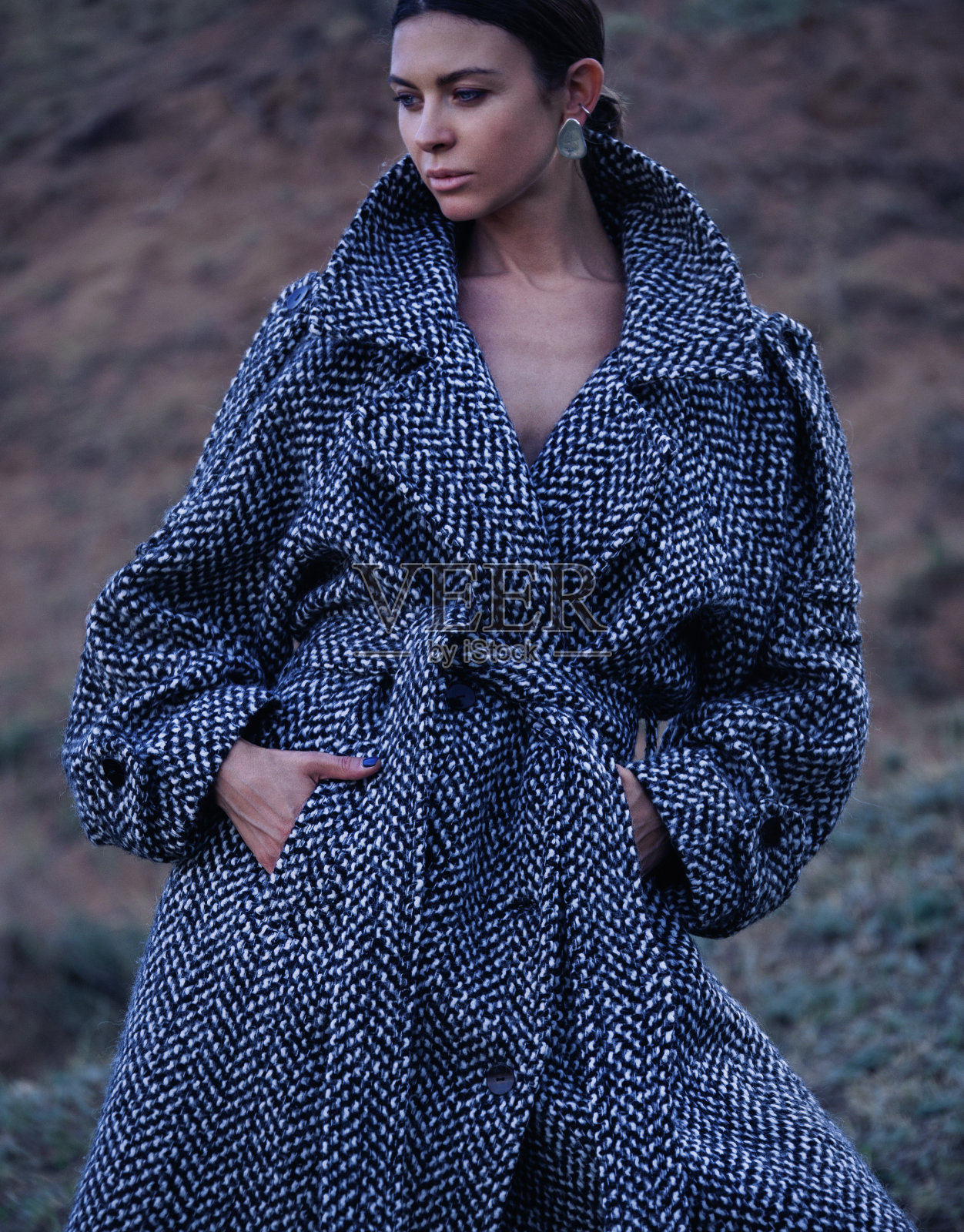 时尚的女人。照片摄影图片