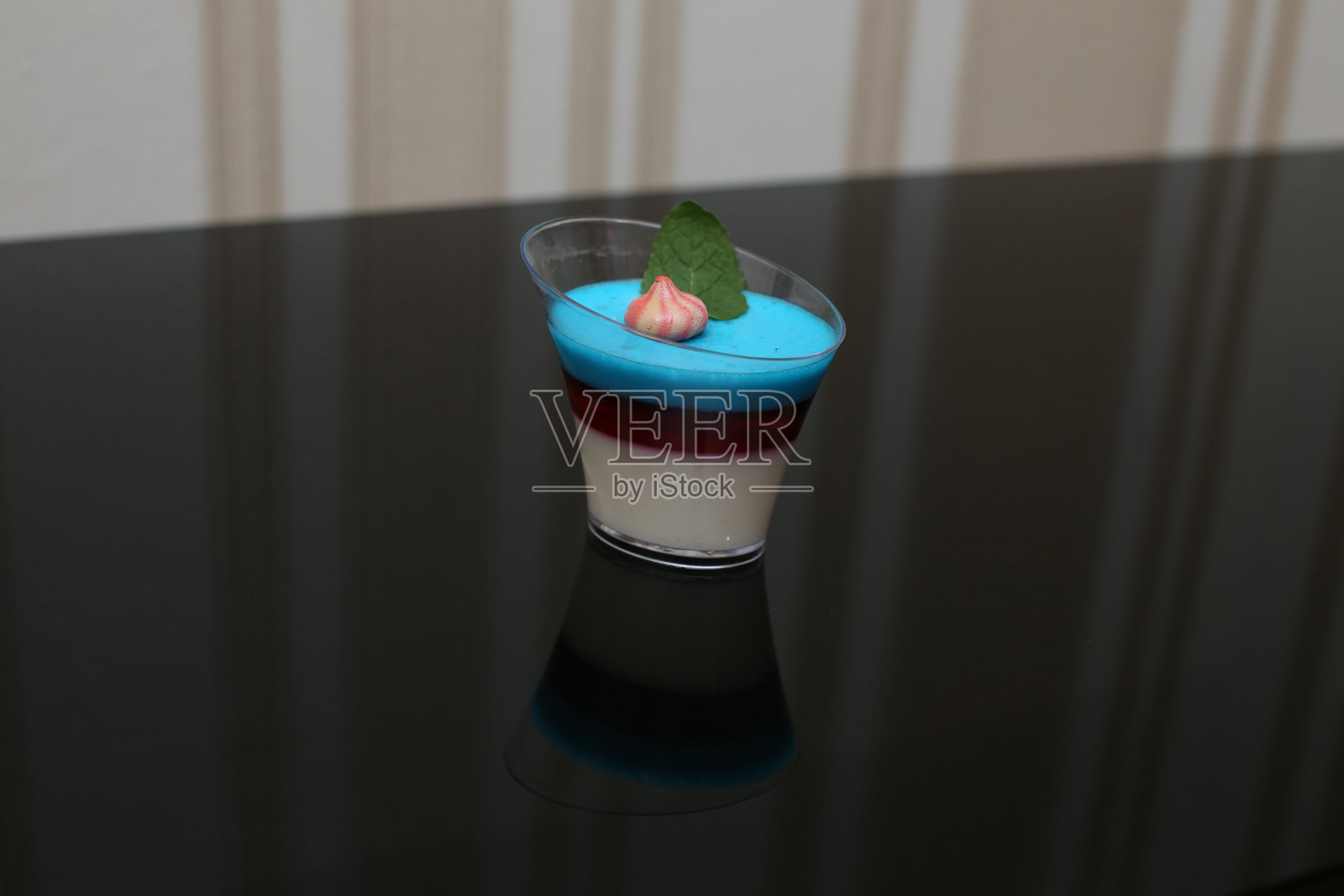 非常昂贵和美味的惊人的食物开胃酒和蔬菜的聚会照片摄影图片