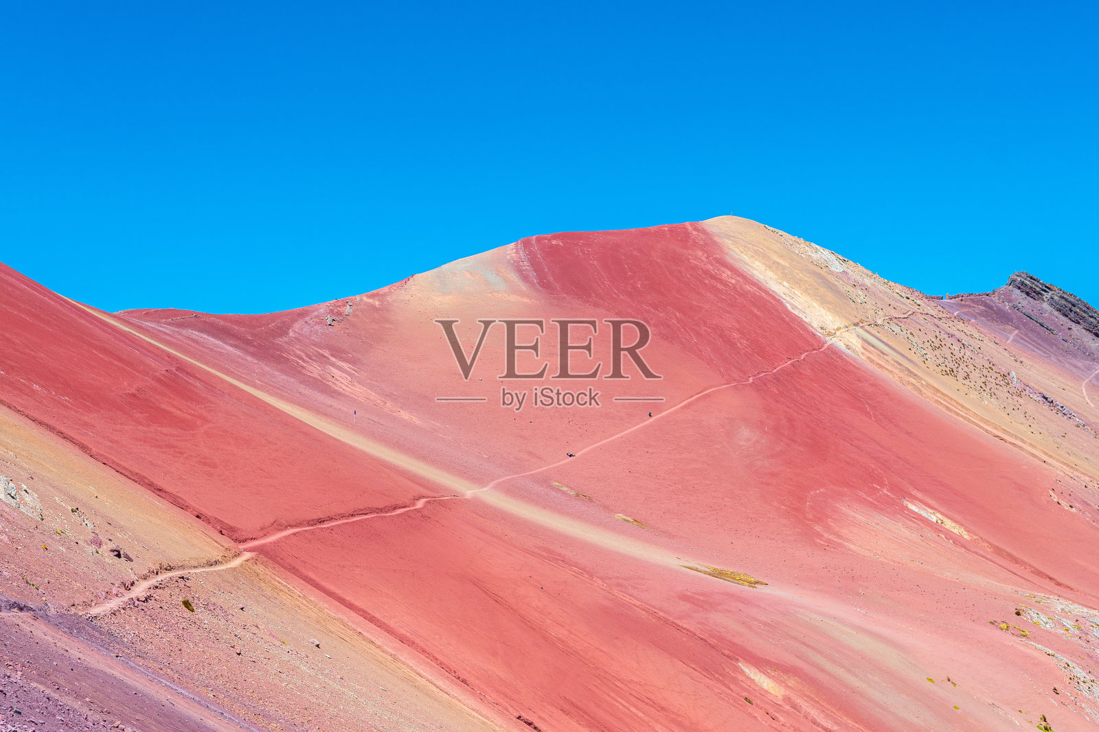 彩虹山是独一无二的,因为山的色彩丰富照片摄影图片