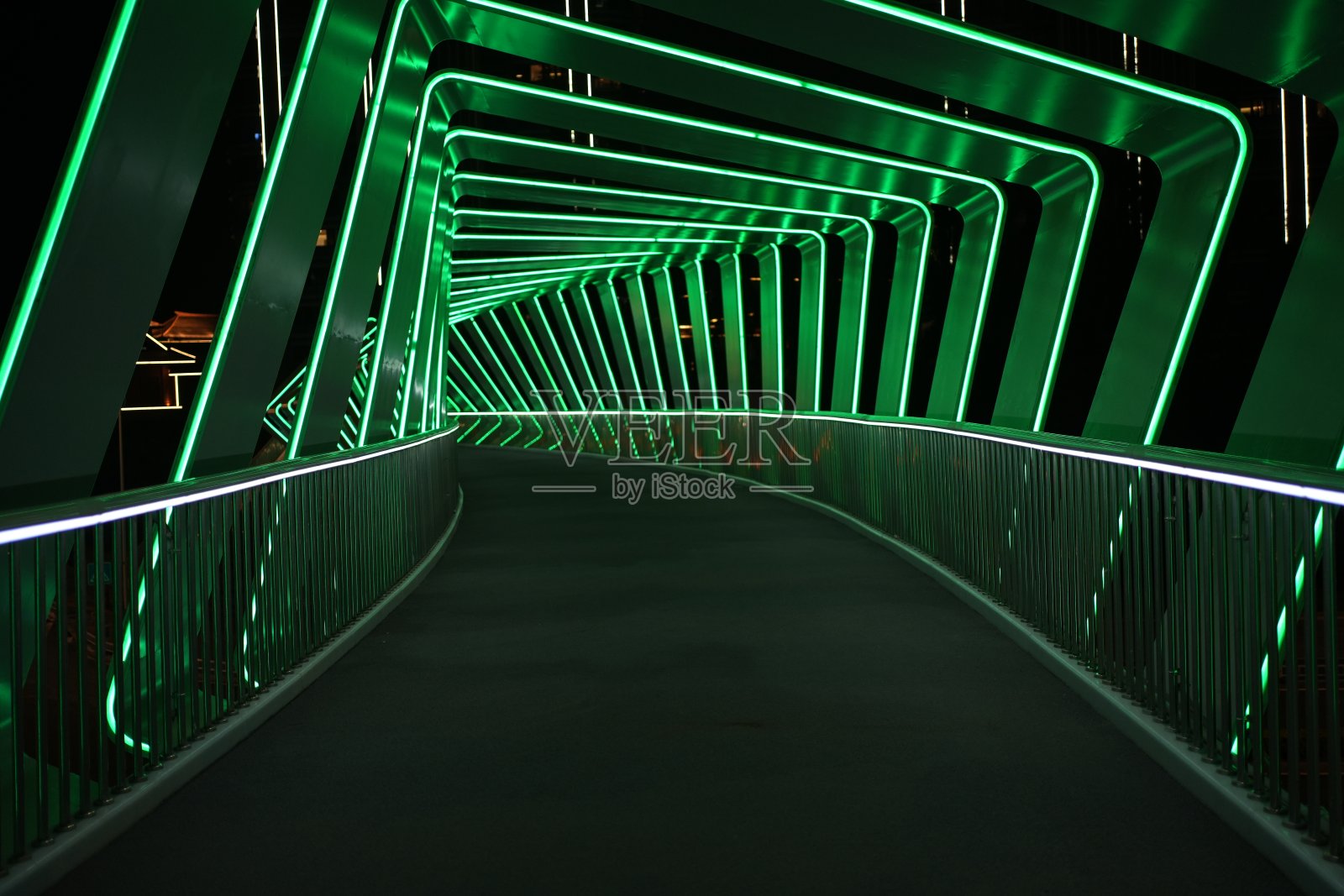 元宇宙大桥照片摄影图片