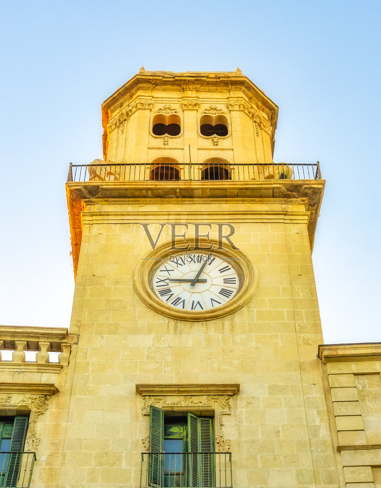 西班牙阿利坎特钟塔照片摄影图片