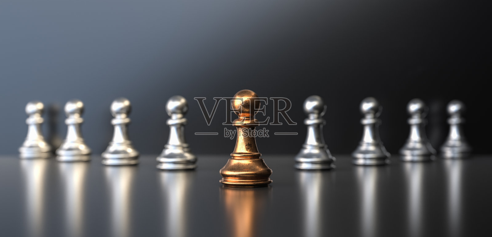 领导与成长理念,象棋中的青铜小兵,从银小兵中脱颖而出照片摄影图片
