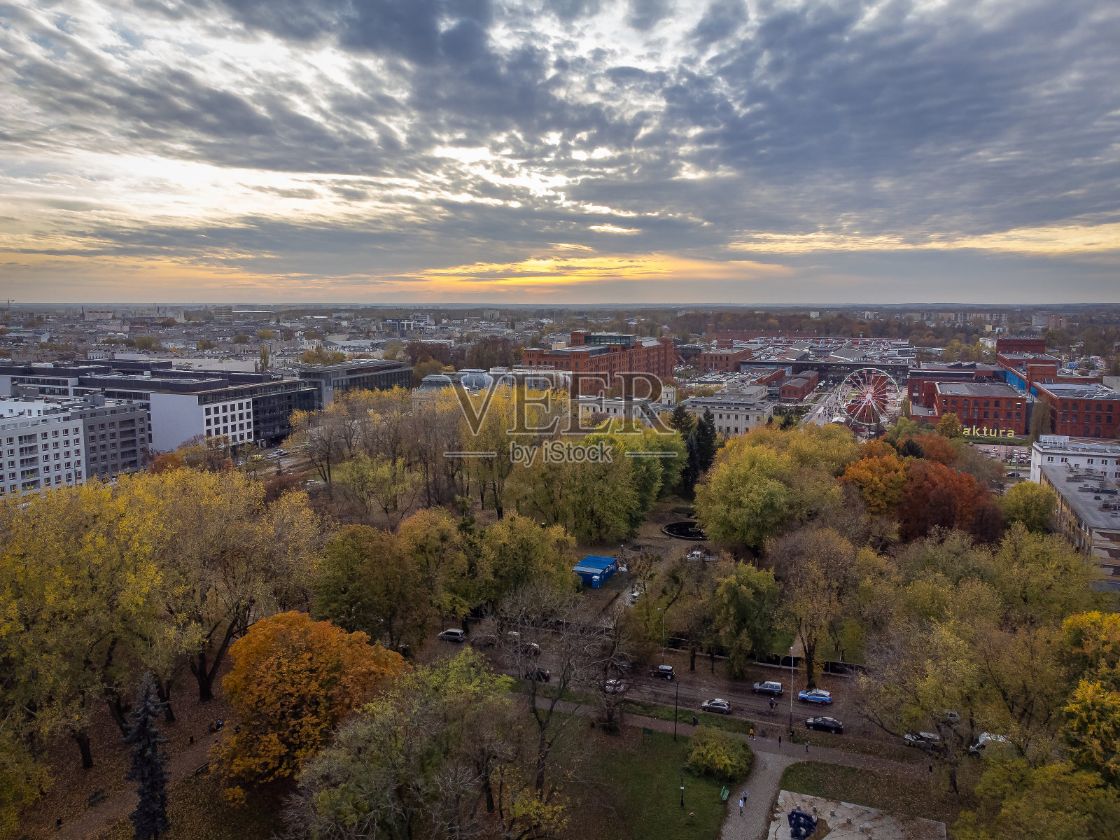 波兰罗兹古城的景色。照片摄影图片