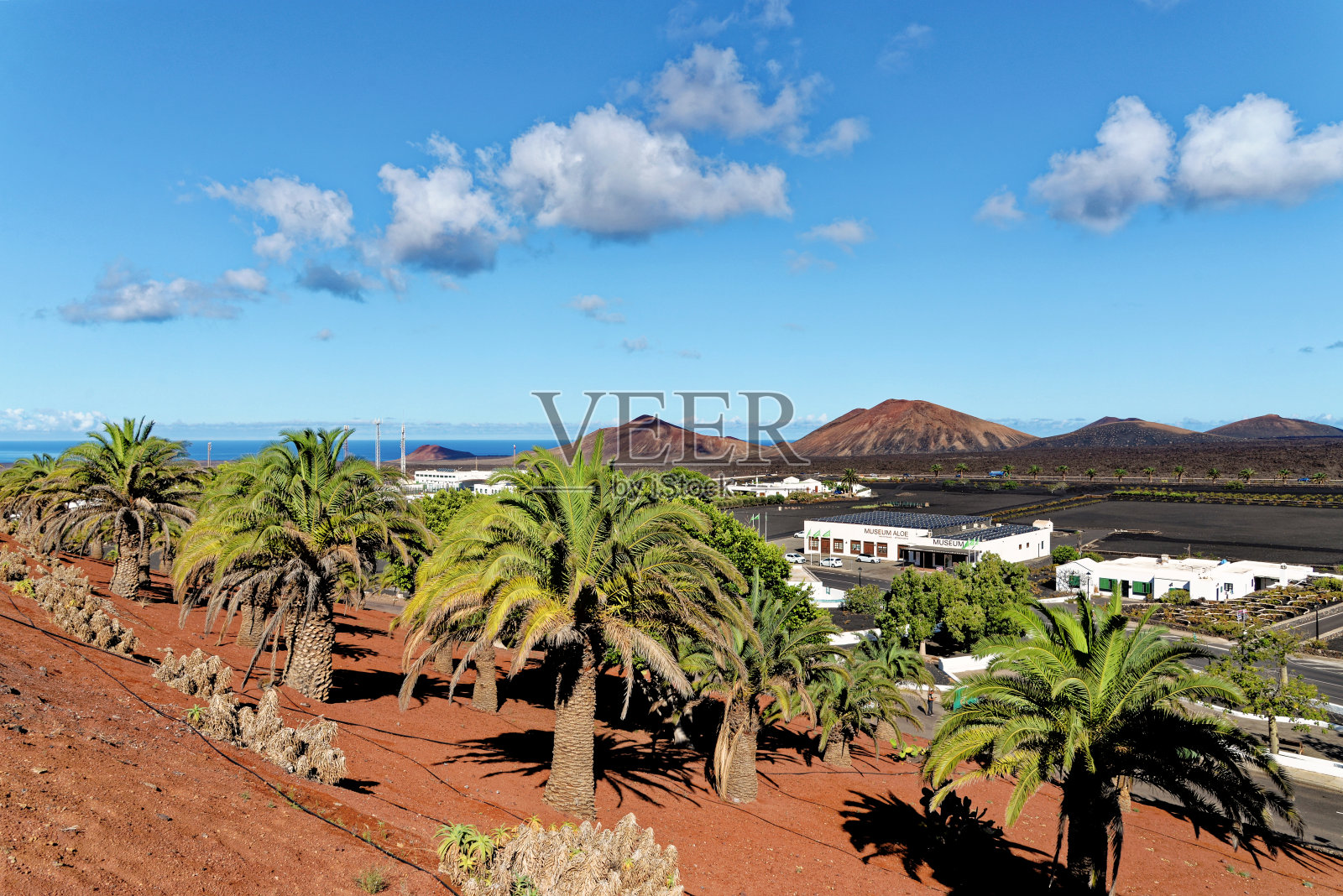 从奥佐拉到普拉亚布兰卡-兰萨罗特的自然步道照片摄影图片