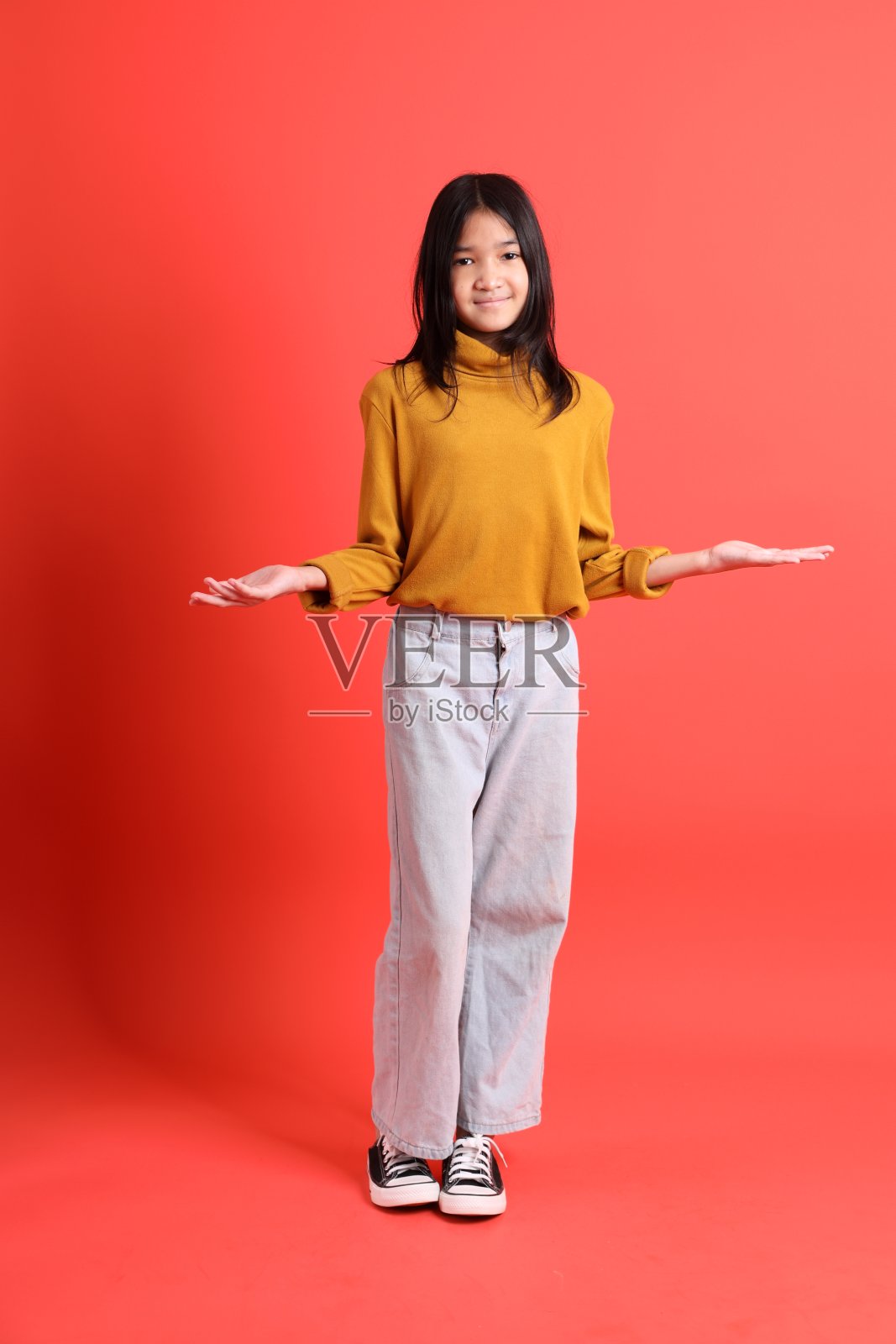 色彩斑斓的亚洲孩子照片摄影图片