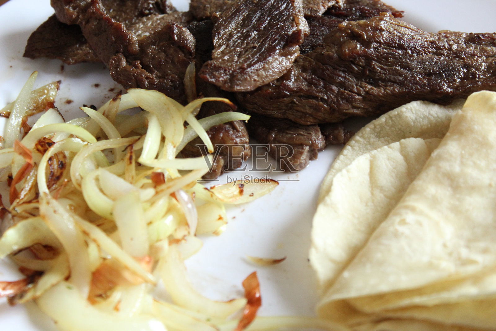 烤肉玉米饼照片摄影图片