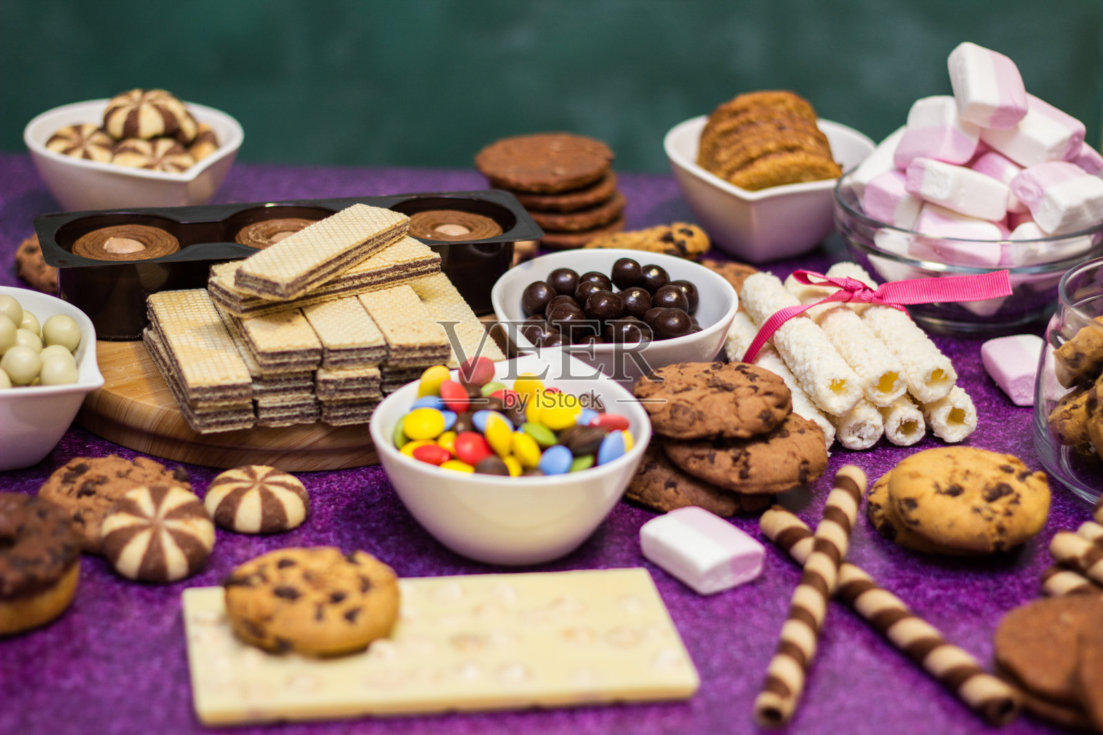 巧克力和饼干背景照片摄影图片