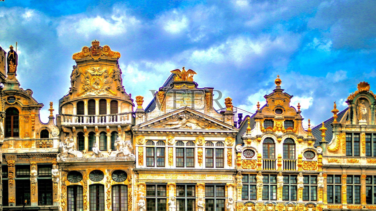 弓箭手和邻居的誓约母狼屋在大地方照片摄影图片