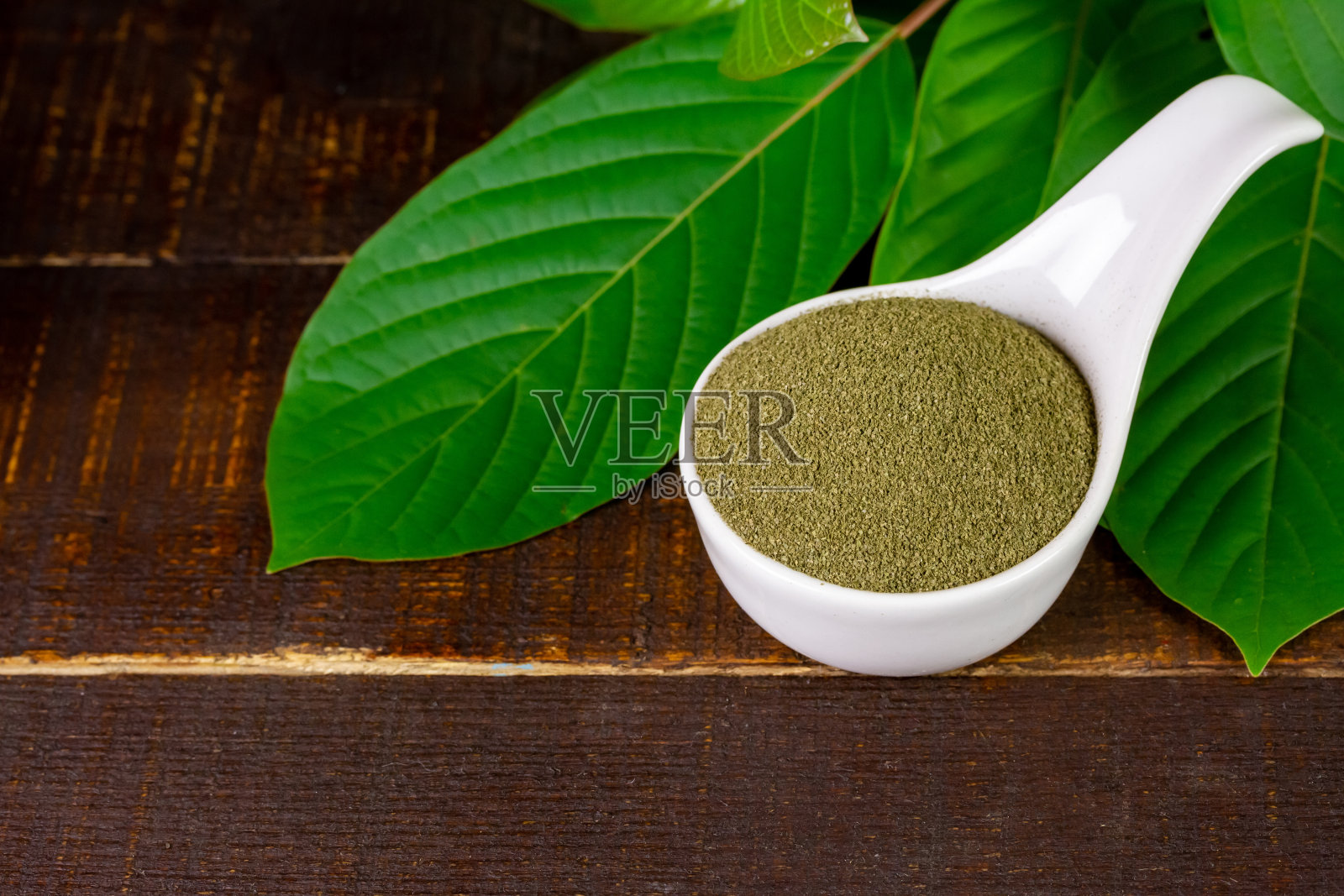 Mitragyna Speciosa Korth或kratom粉照片摄影图片
