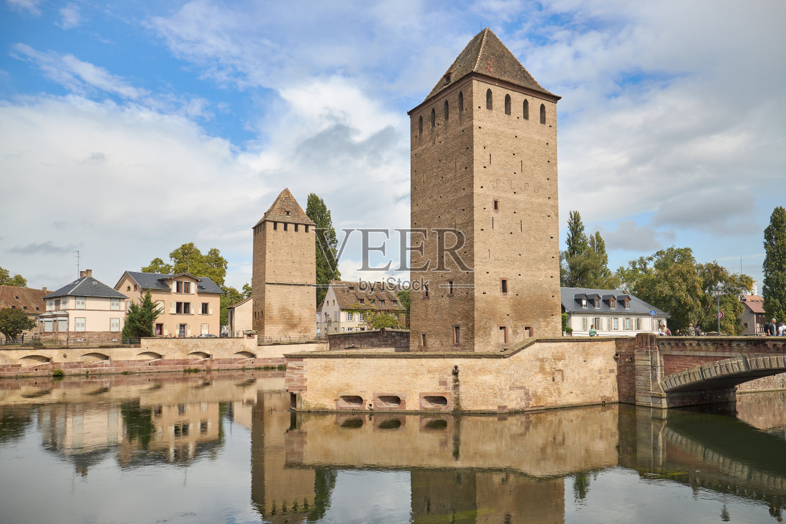 法国斯特拉斯堡的桥,被称为覆盖的桥。照片摄影图片