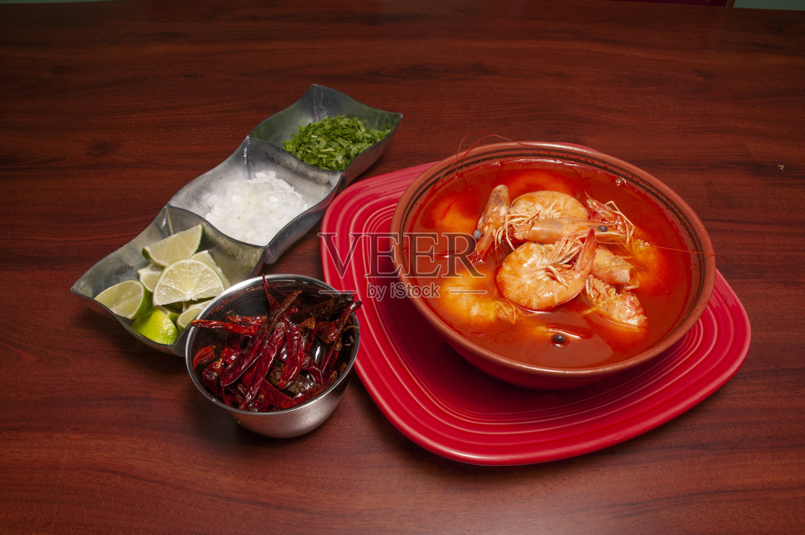 斑节虾汤照片摄影图片