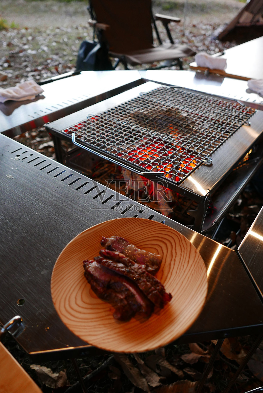 阿索地区是世界上最大的有人居住的火山口,被称为阿索山。它也是日本最大的草原地区,拥有许多美丽的风景。照片摄影图片