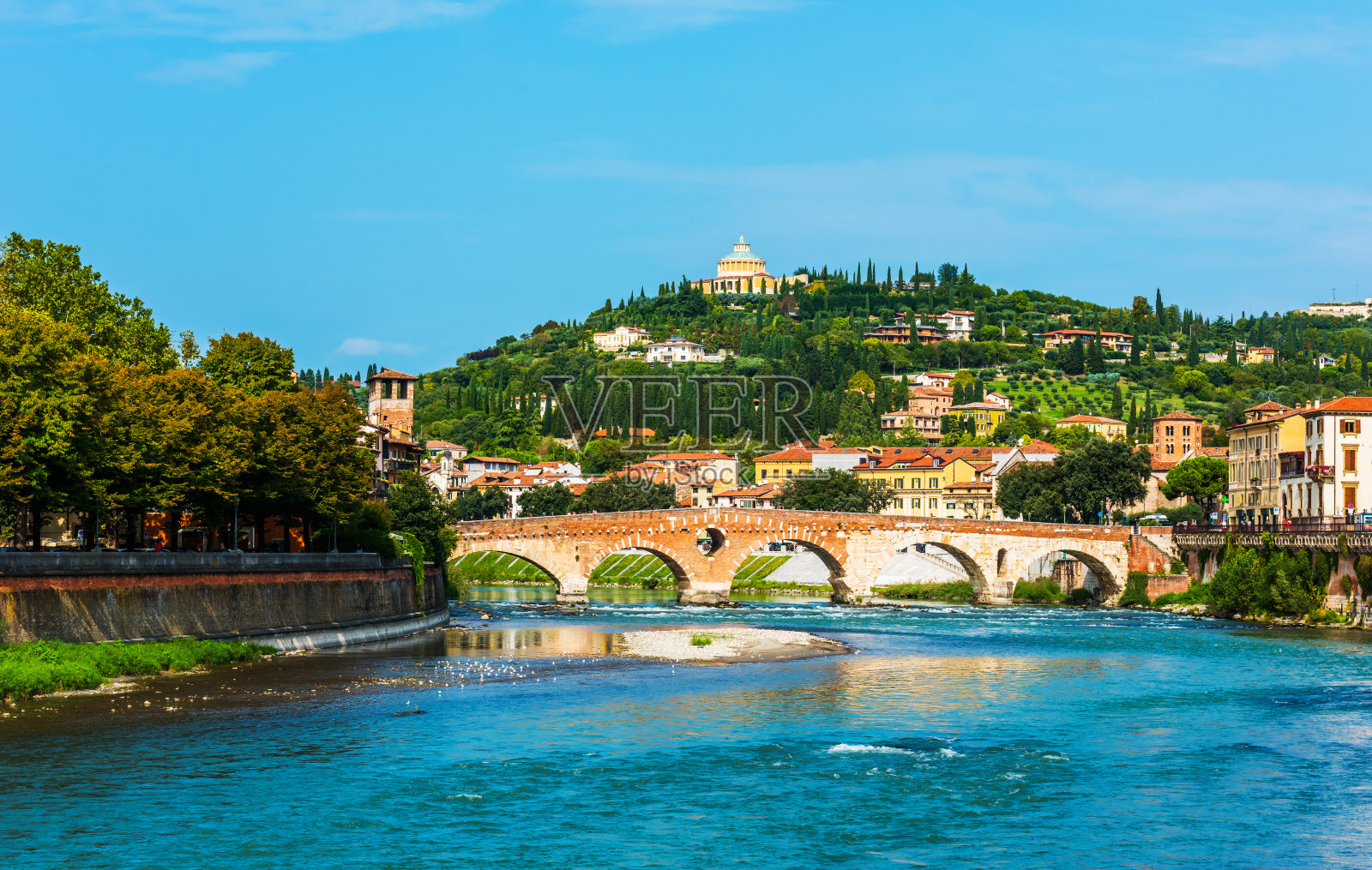 维罗纳城市景观。意大利。照片摄影图片