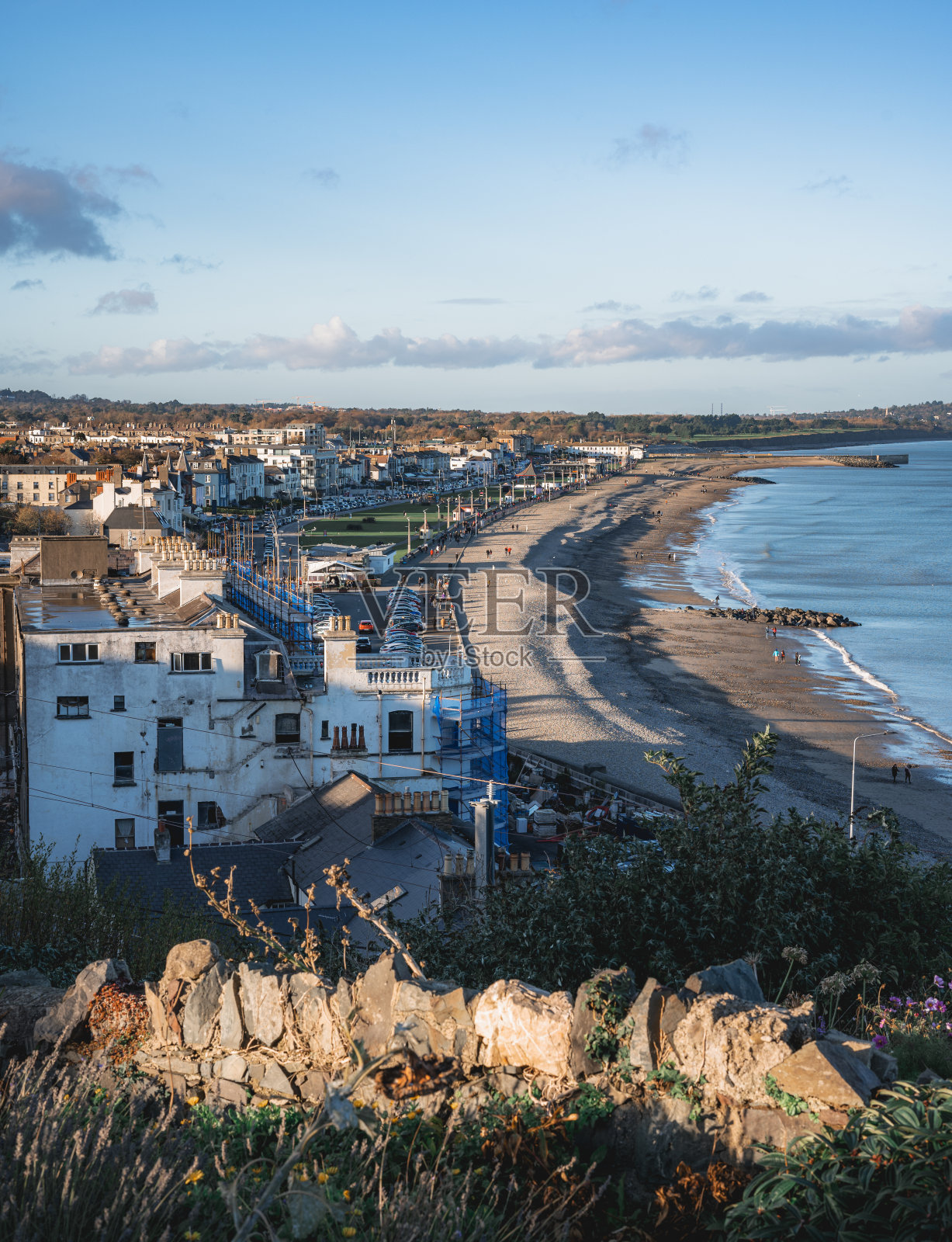 爱尔兰的布雷海滨照片摄影图片