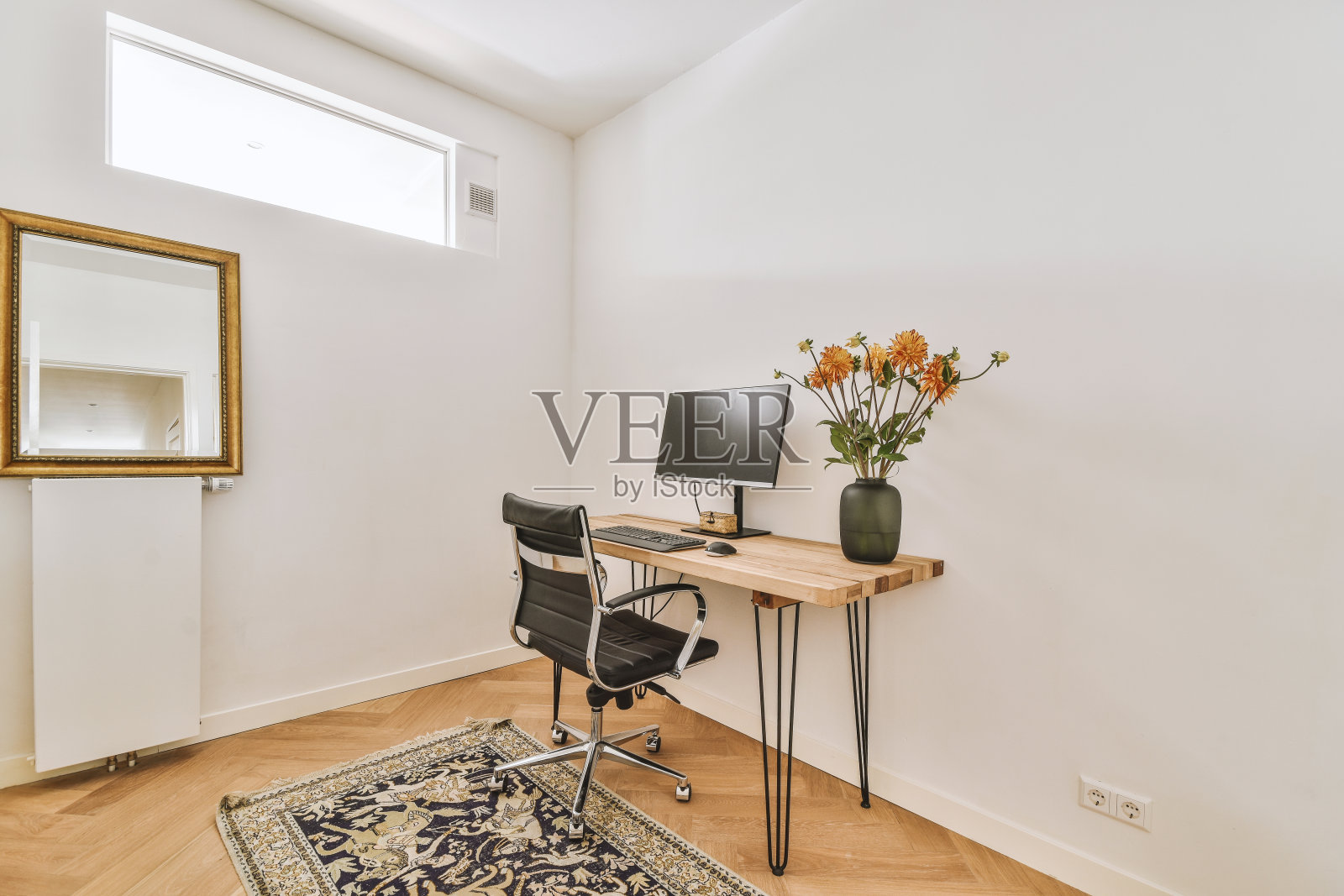 办公室:在现代公寓中分配作办公室用的小房间照片摄影图片