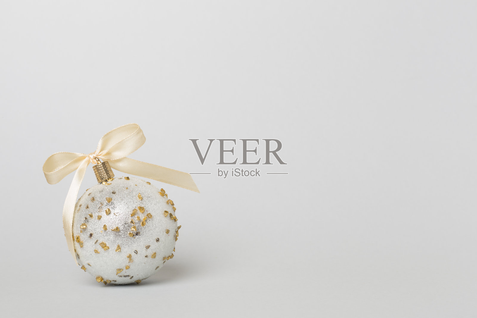 彩色背景圣诞球玩具照片摄影图片