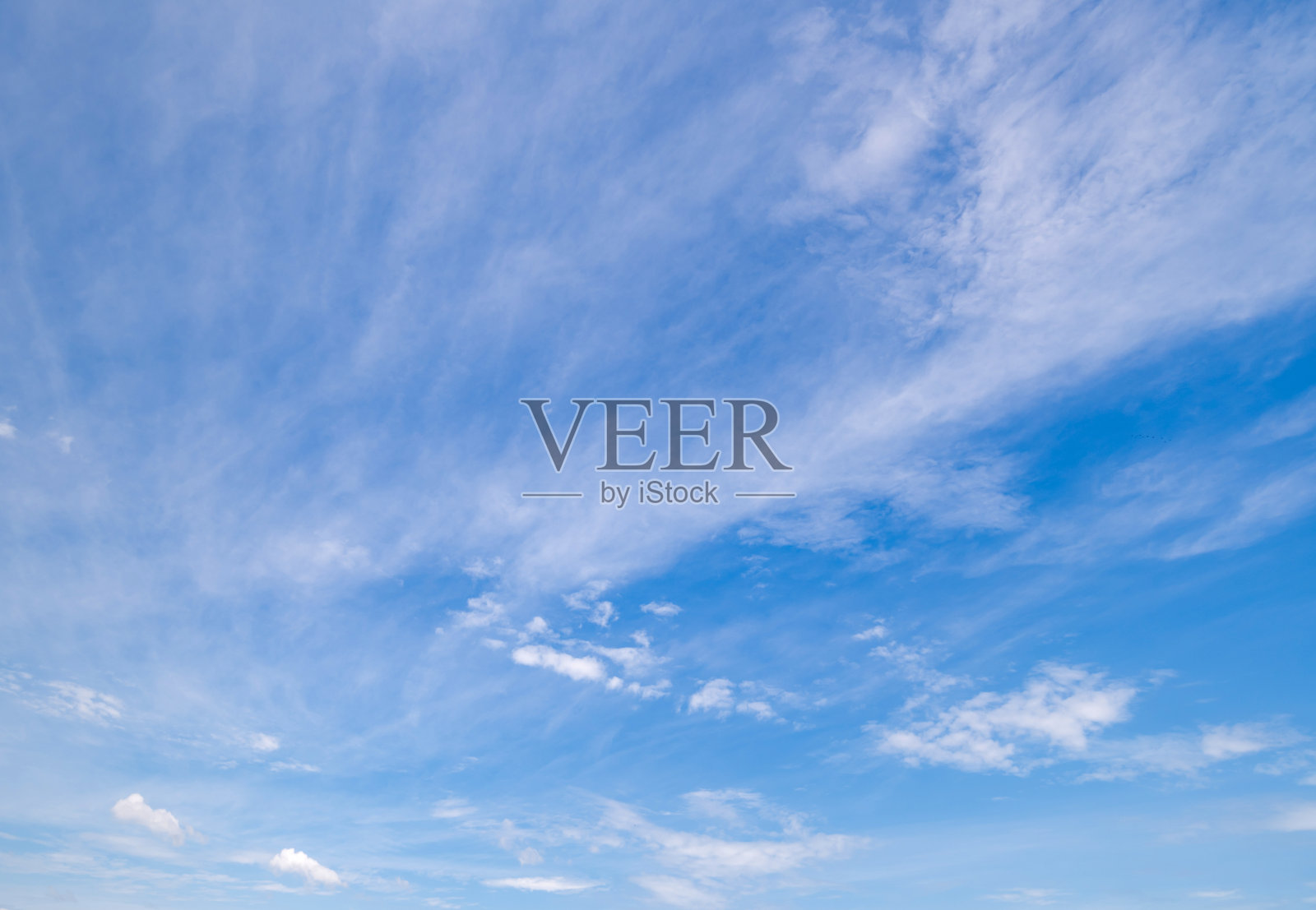 全景蔚蓝的天空和云层,云层与背景。照片摄影图片