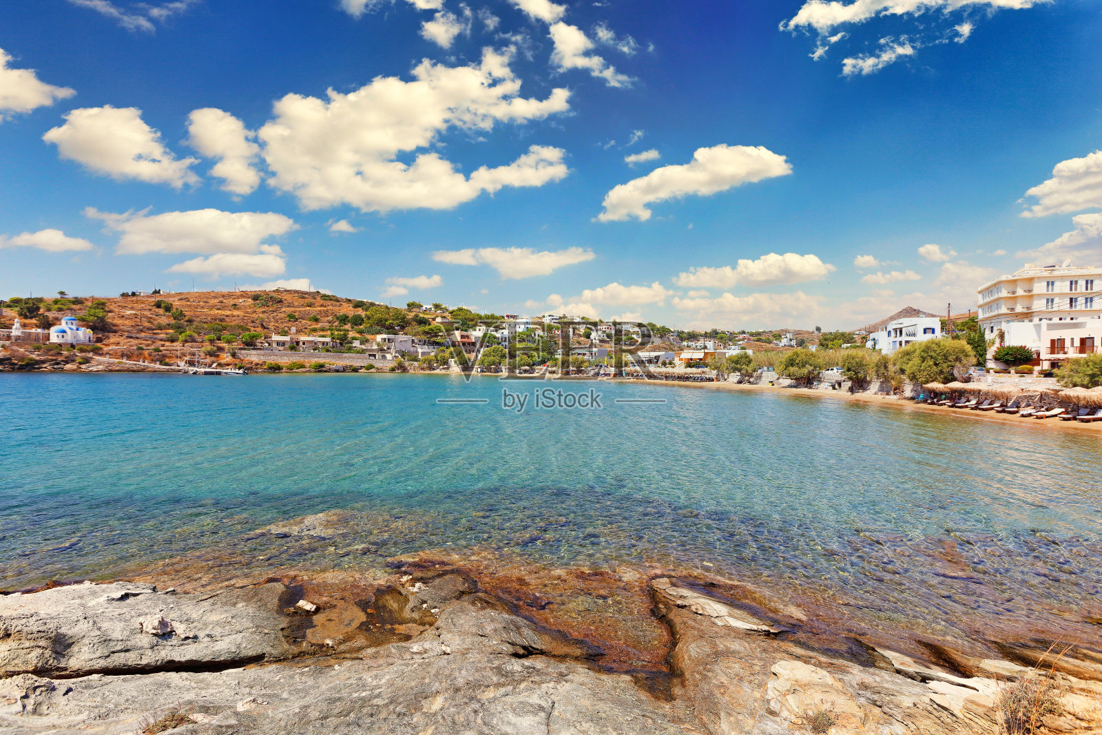 希腊西罗斯岛的Megas Gialos沙滩照片摄影图片