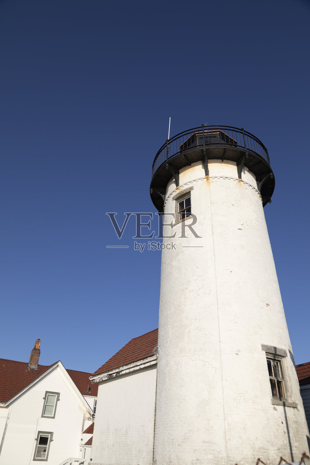 灯塔映衬着蓝天照片摄影图片