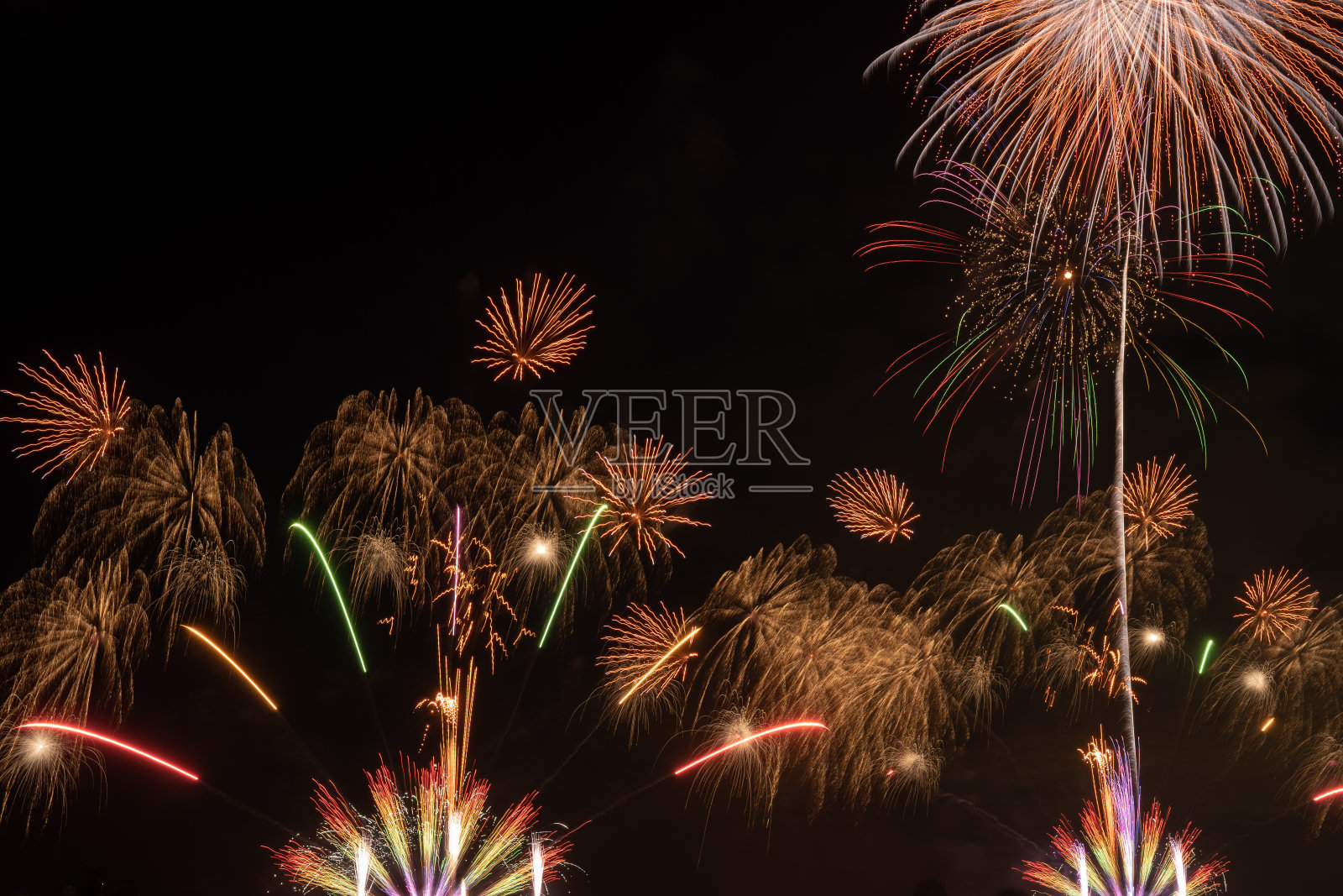 Ultra Fire在日本工作照片摄影图片