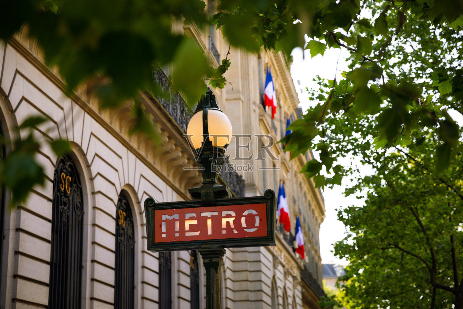 法国巴黎的地铁地下标志照片摄影图片