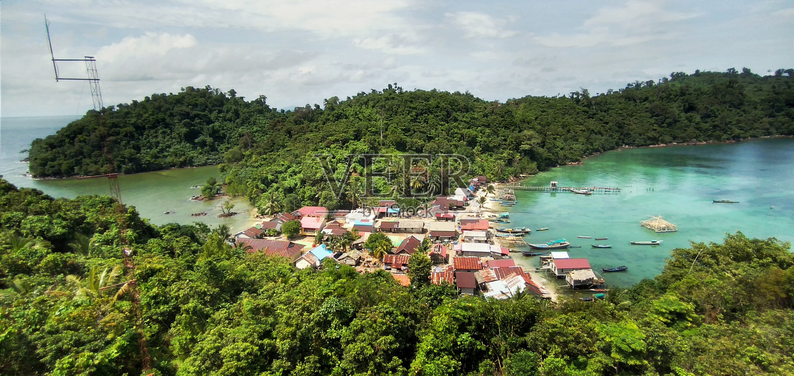 海滩和山照片摄影图片
