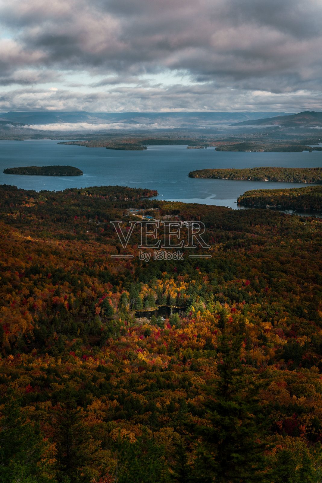 温尼珀索基湖池塘照片摄影图片