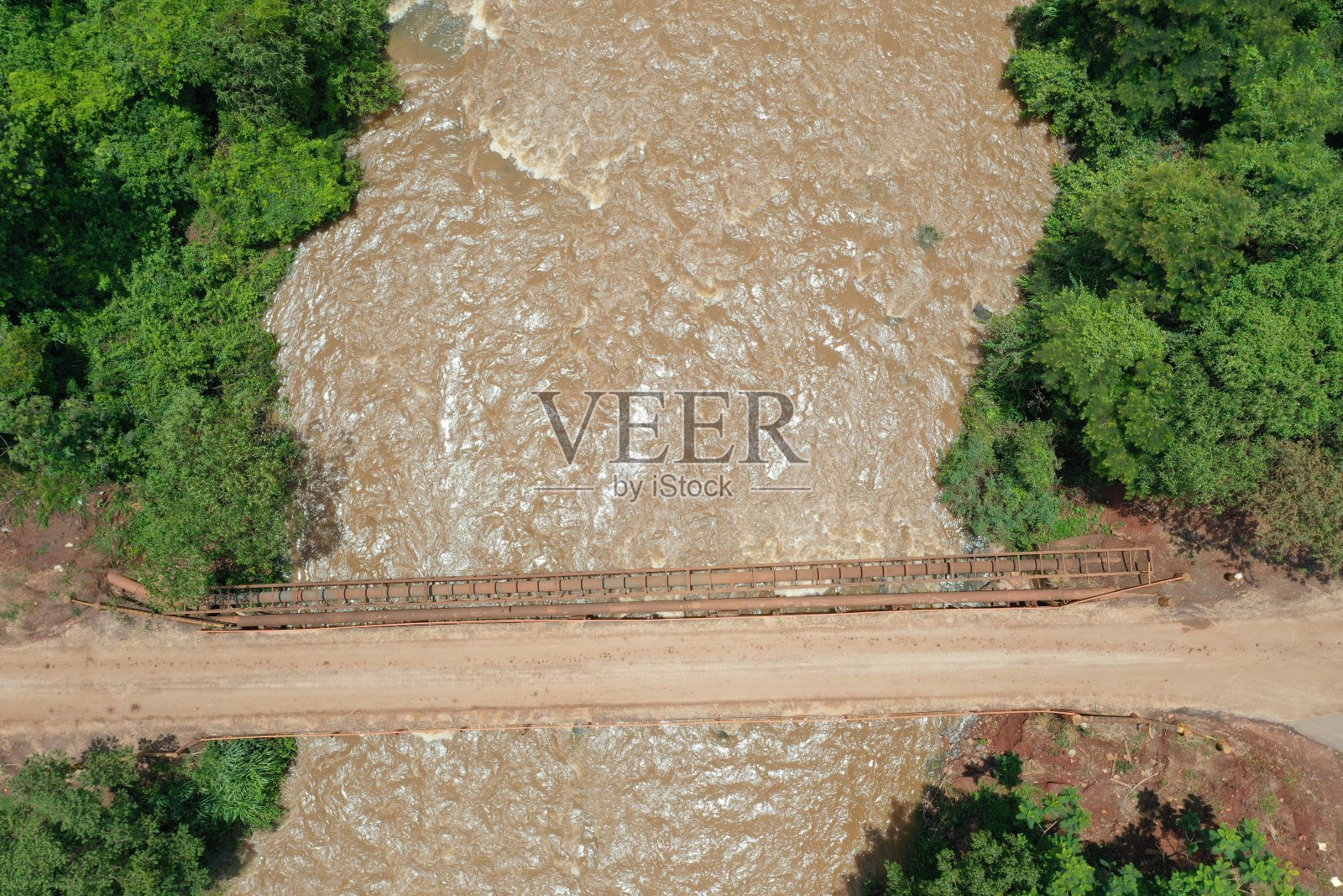 bridge over the Jaguari river in the municipality of São João da Boa Vista state of São Paulo照片摄影图片