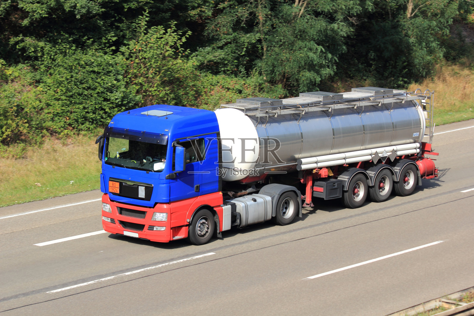 汽油车照片摄影图片