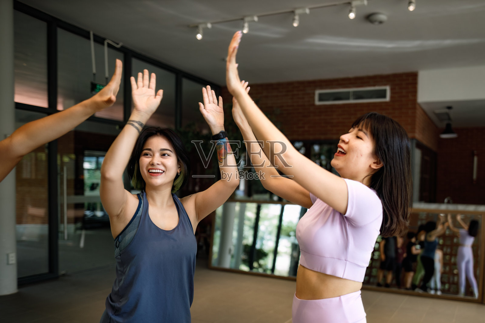 尊巴健身照片摄影图片