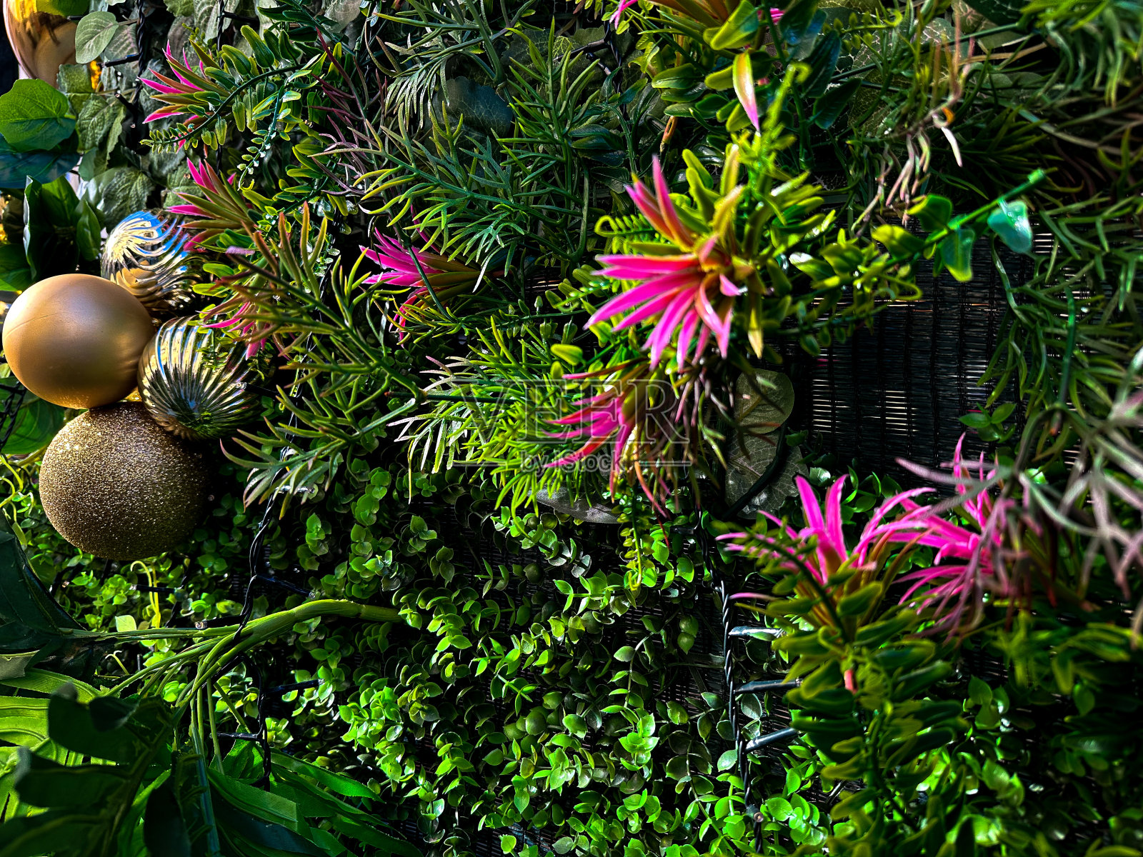 装饰圣诞树环境的特写照片摄影图片