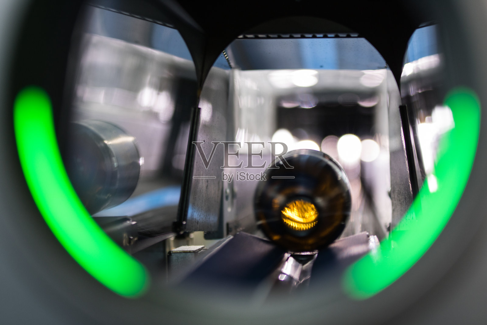 反向自动售货机,PET粉碎机照片摄影图片