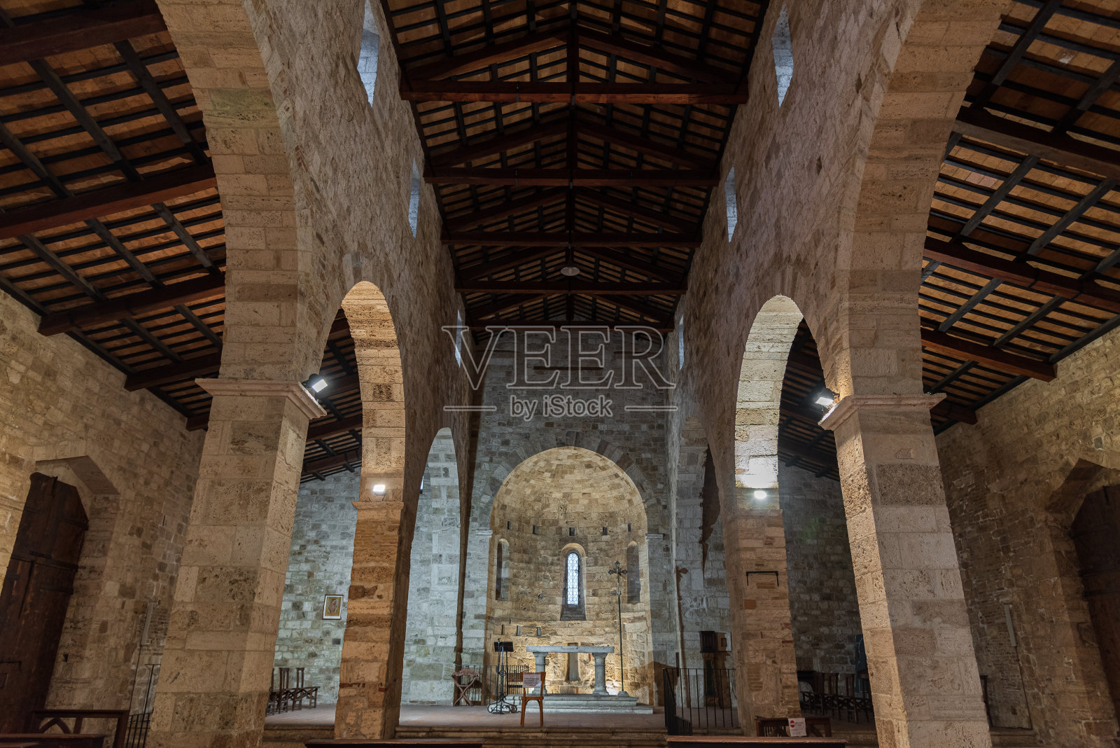 Ascoli Piceno,马奇。圣文森佐和阿纳斯塔西奥教堂照片摄影图片