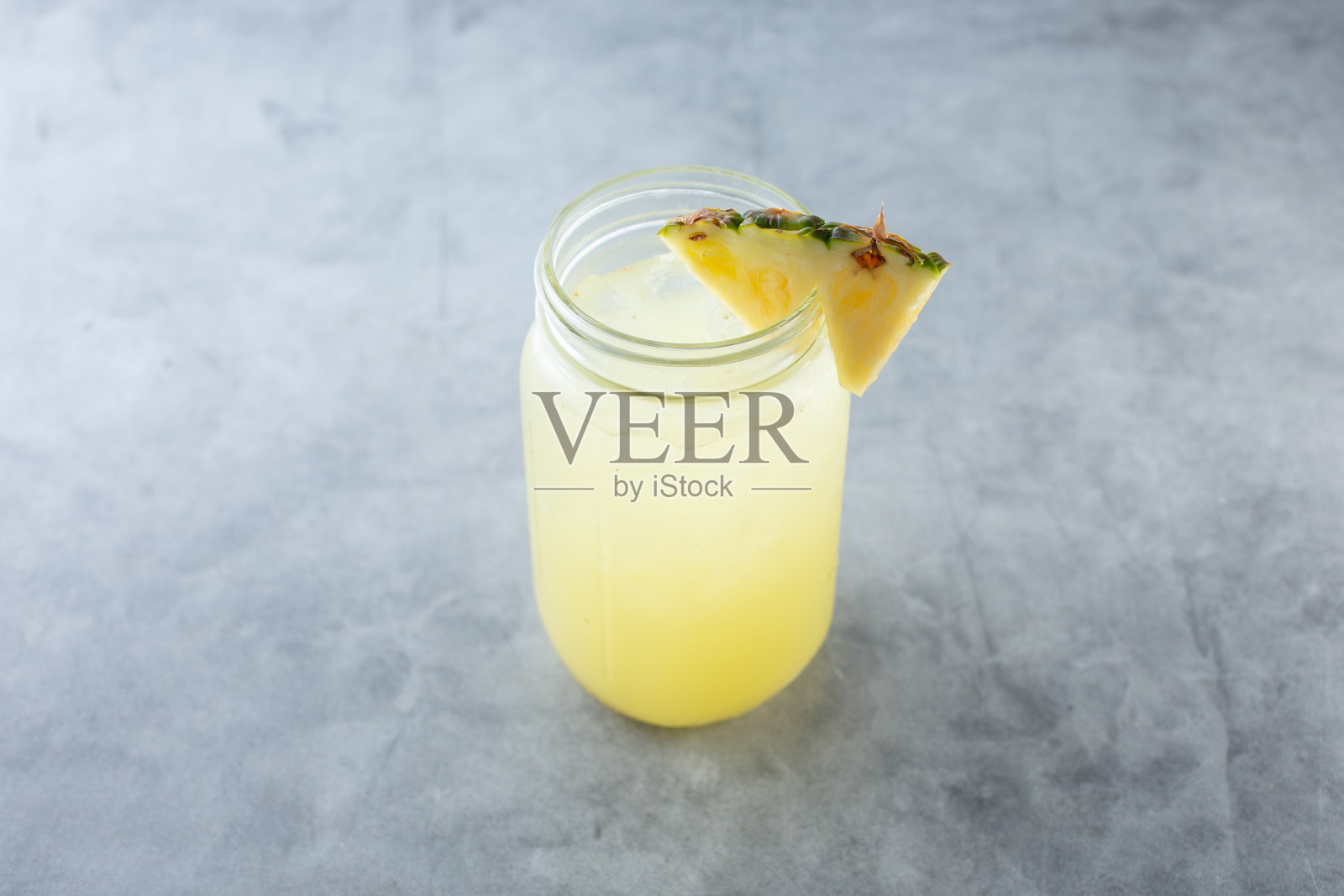 菠萝淡水照片摄影图片