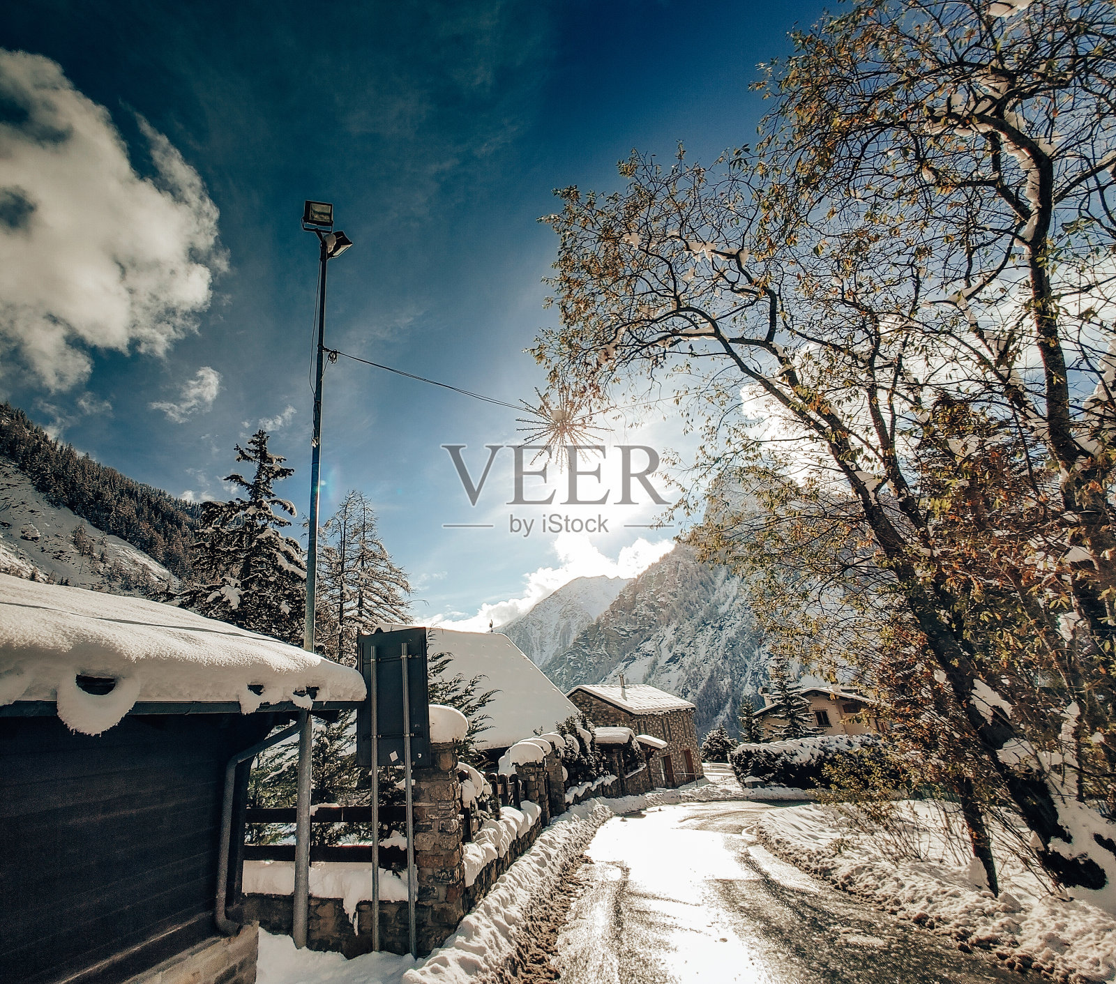 冬天的意大利山路照片摄影图片