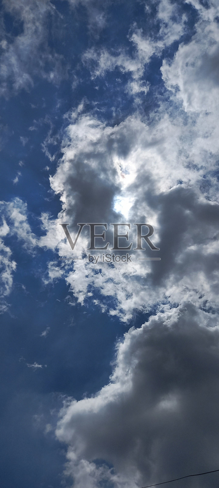 多云的天空照片摄影图片