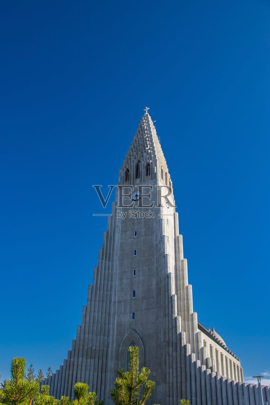 美丽的冰岛雷克雅未克哈尔格里姆教堂,欧洲街,彩虹路,运河照片摄影图片