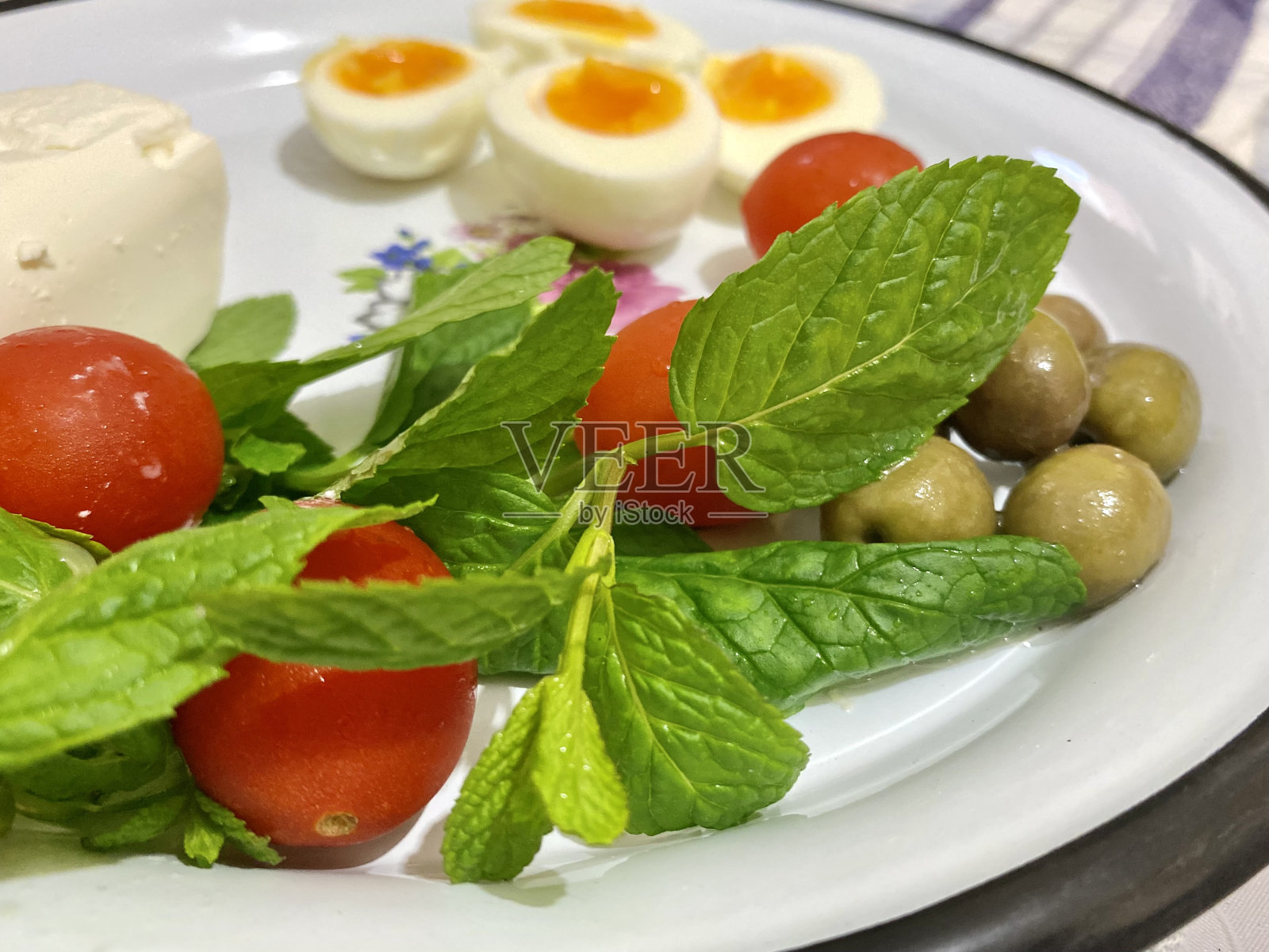 村子里的早餐照片摄影图片