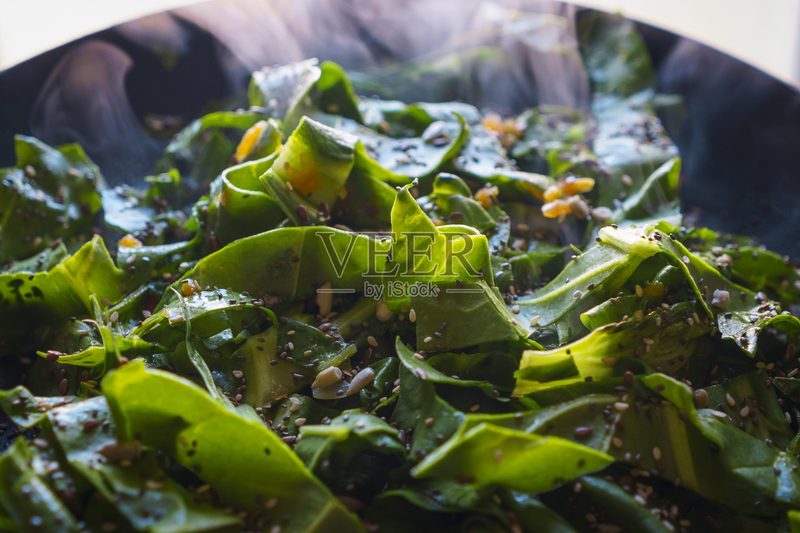 炒菜的特写镜头照片摄影图片