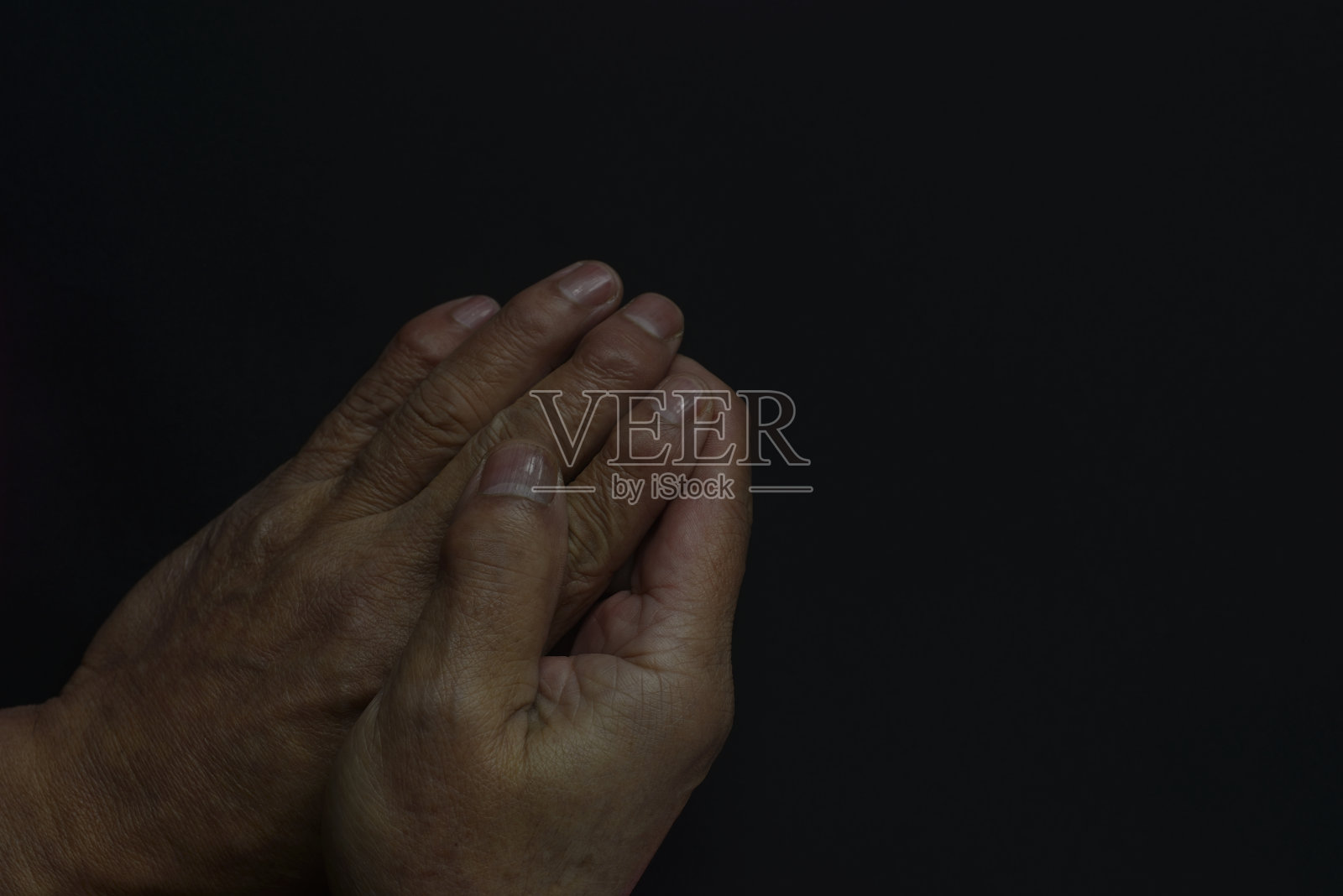 老人的手特写照片摄影图片