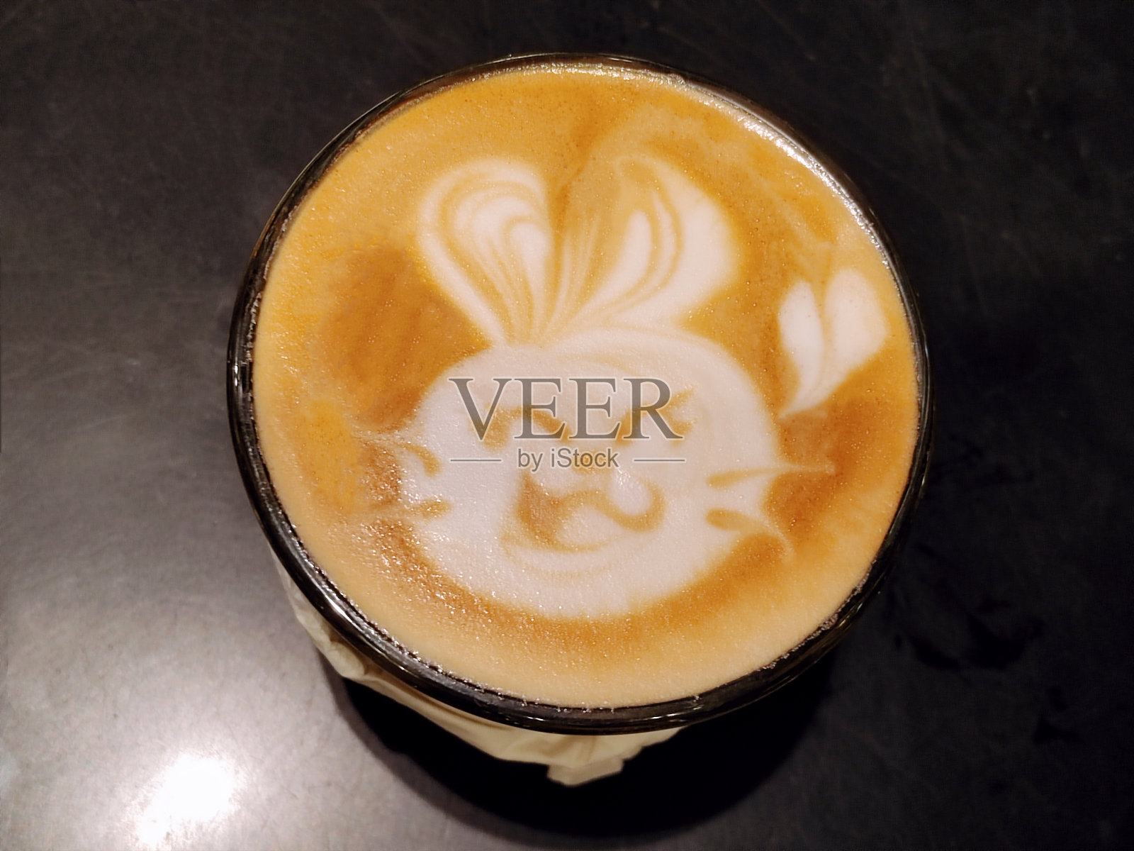 拿铁的插画图片素材