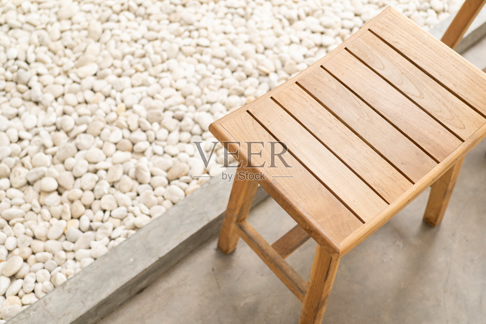 木制传统小座椅照片摄影图片