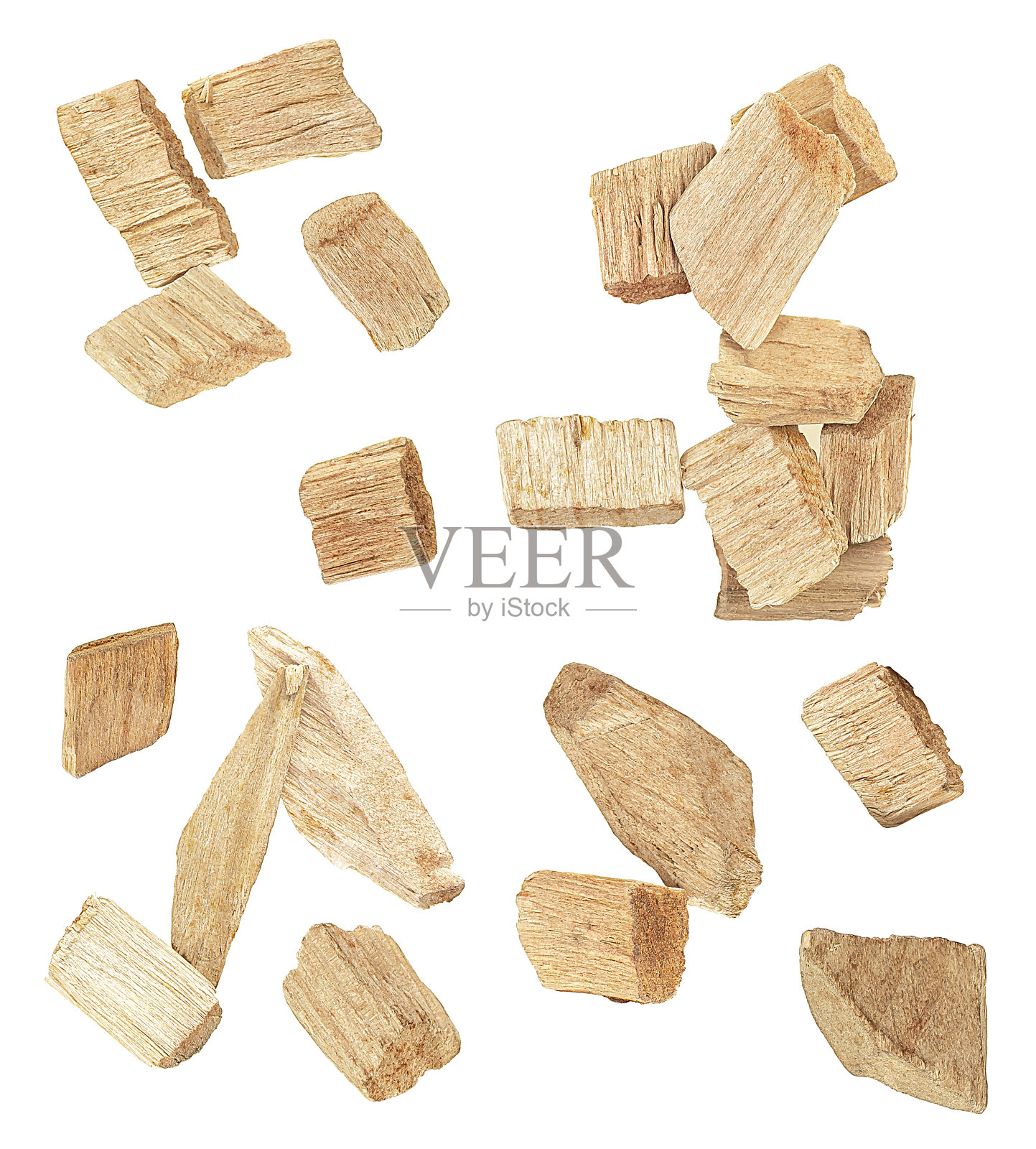 木片孤立在白色背景上,俯视图。一套冒烟的木头碎片。照片摄影图片