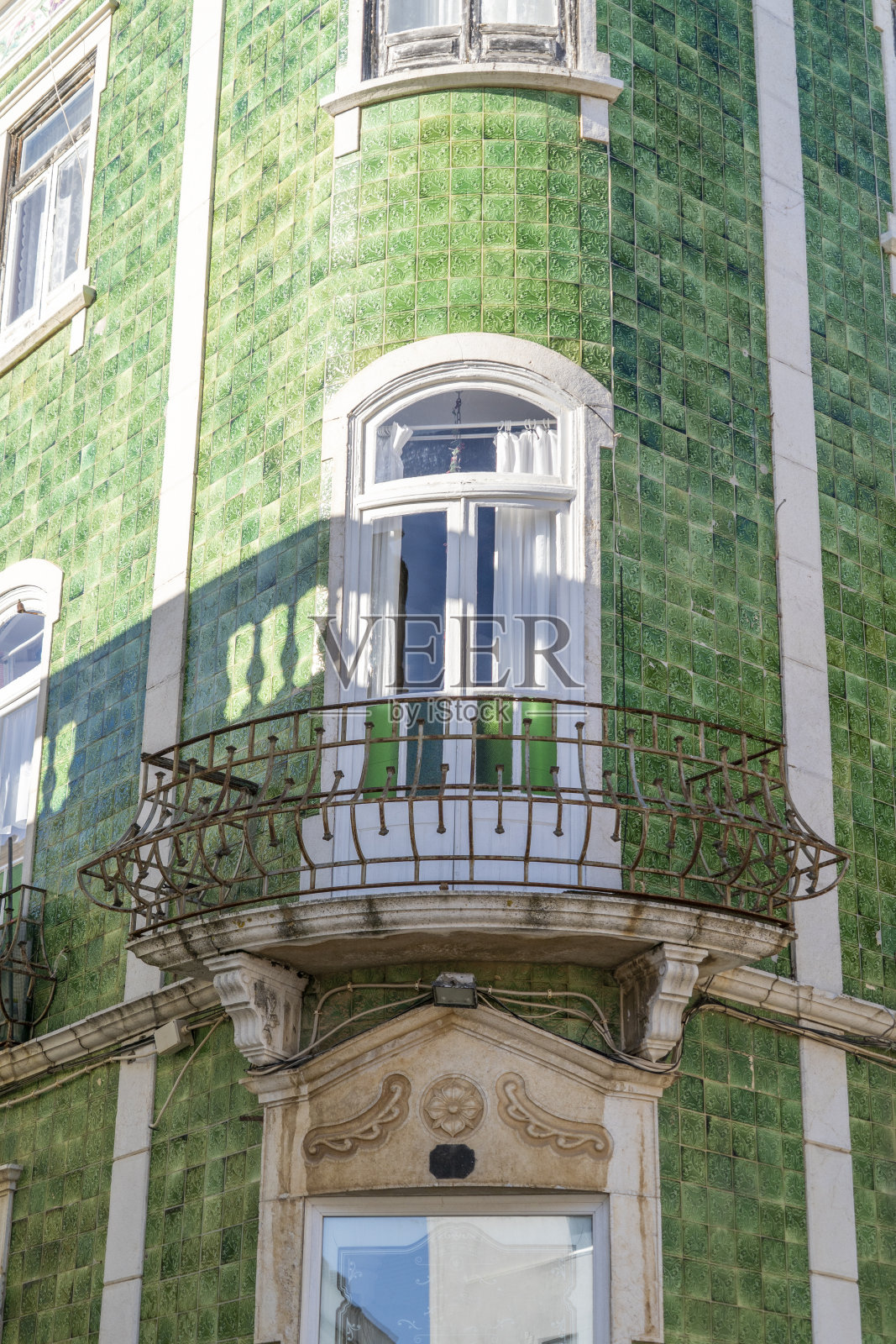 拉各斯的绿色瓦房建筑照片摄影图片