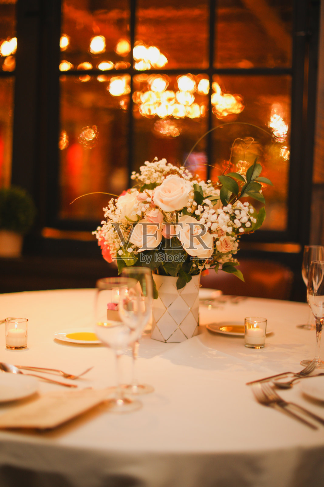 婚礼场地,桌子,鲜花,酒会,庆典蜡烛照片摄影图片
